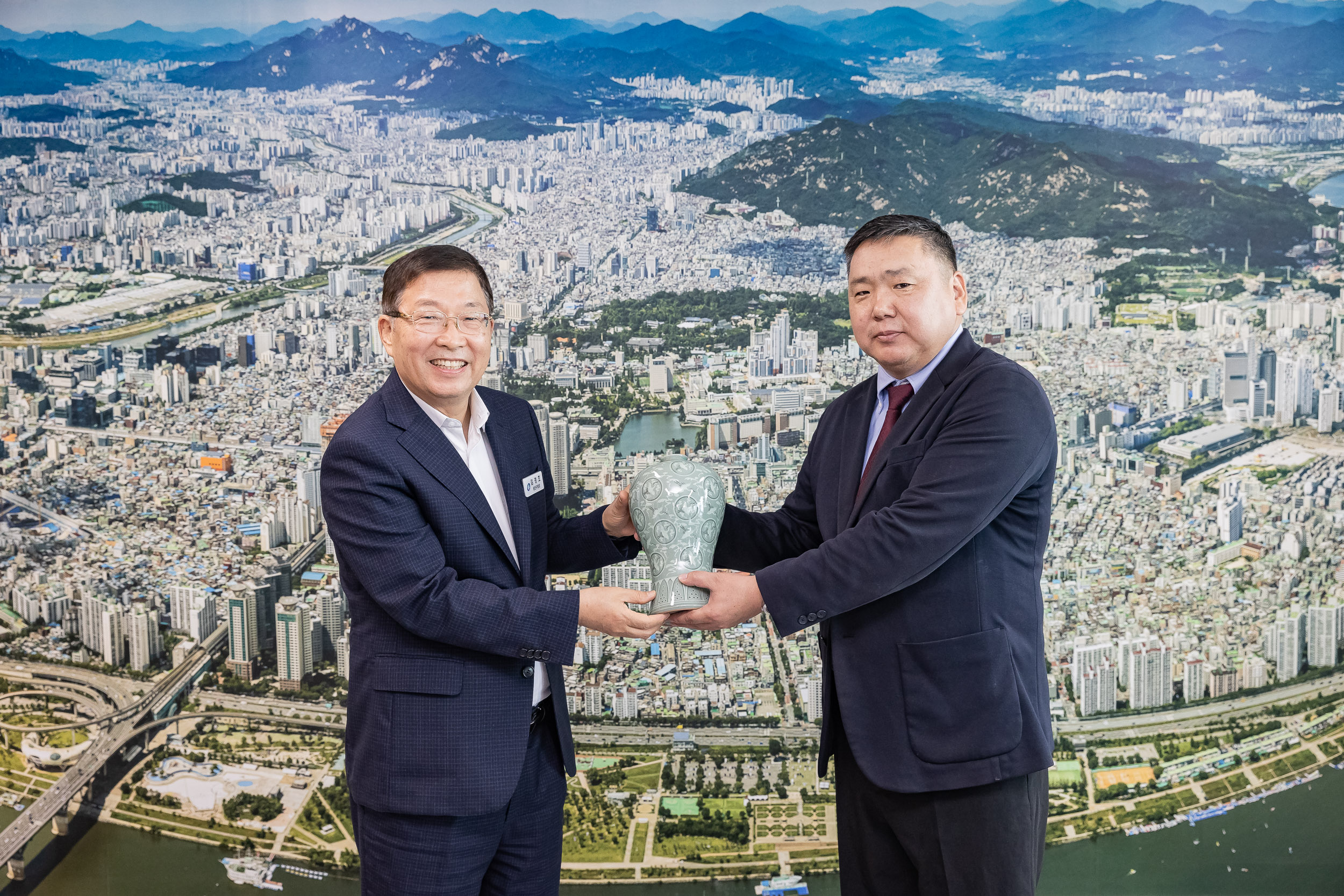 20250821-몽골 항올구의회 방문단 면담 20250821-5477_L_111711.jpg