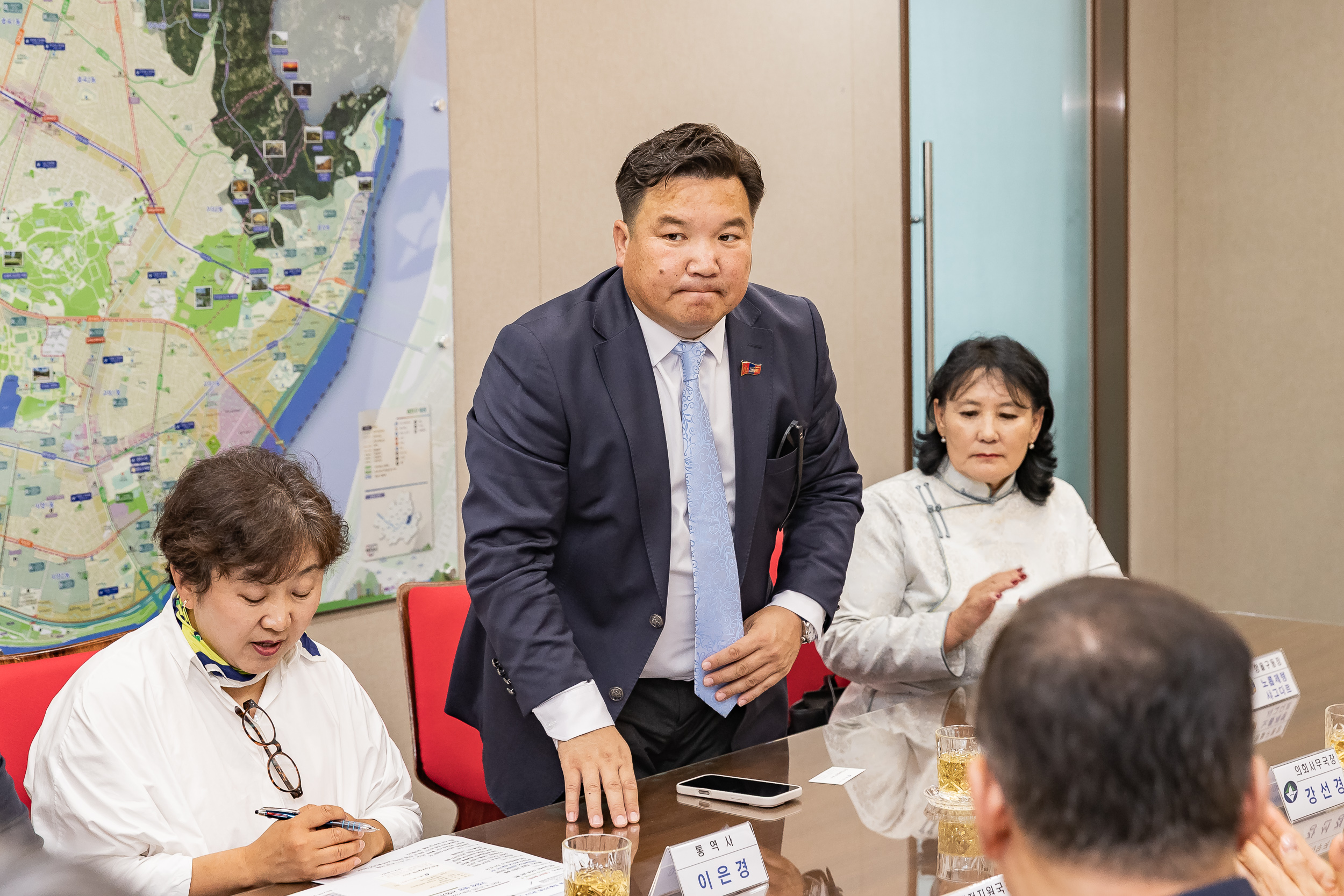 20250821-몽골 항올구의회 방문단 면담 20250821-5349_L_111710.jpg