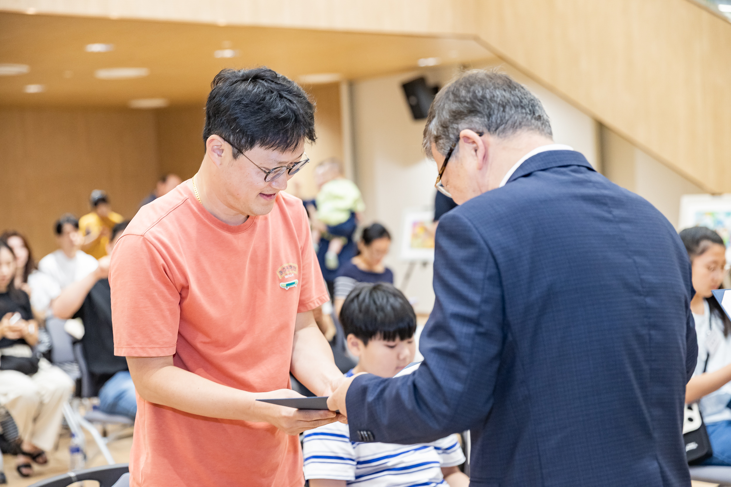 20250705-2025 광진가족페스티벌 백일장 그림그리기대회 시상식 20250705-124124_L_121944.jpg