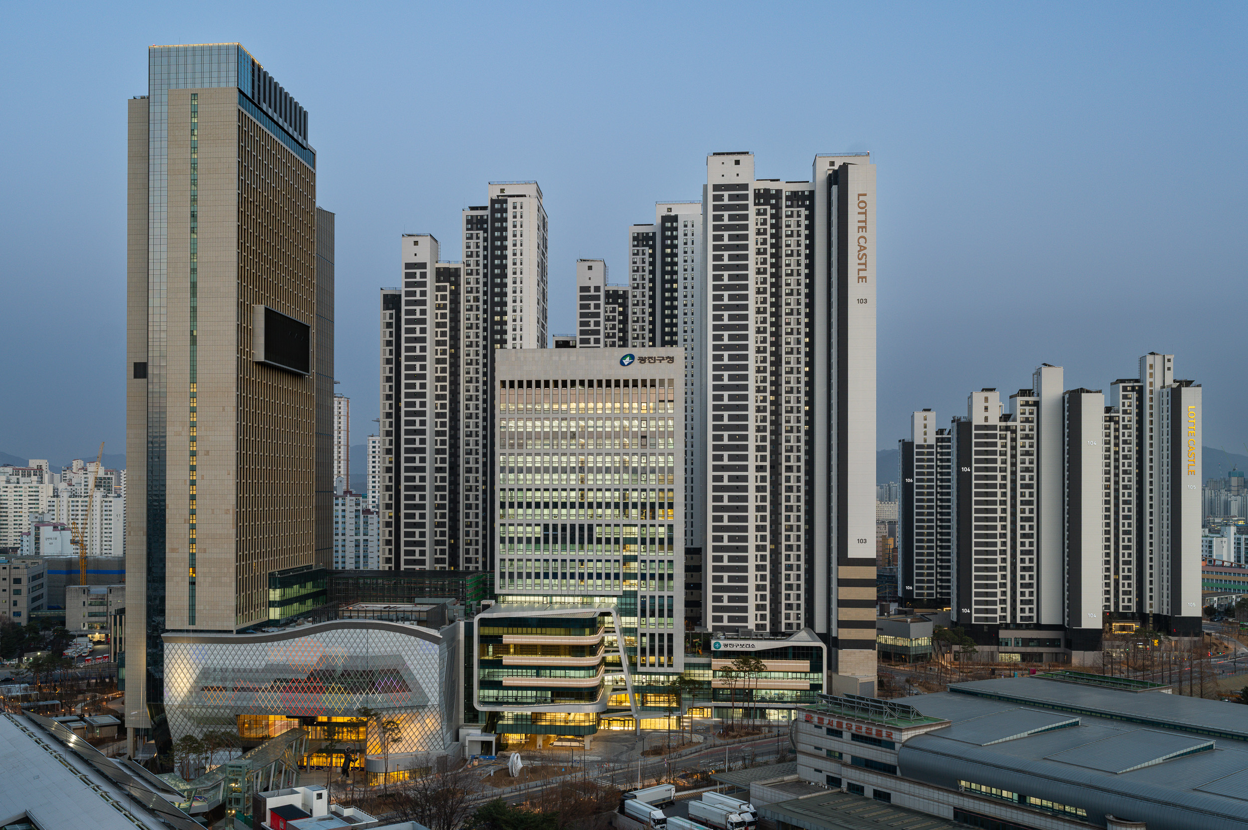 20250320-광진구청 신청사 주간 및 야간 경관 20250313-22442_L_110850.jpg
