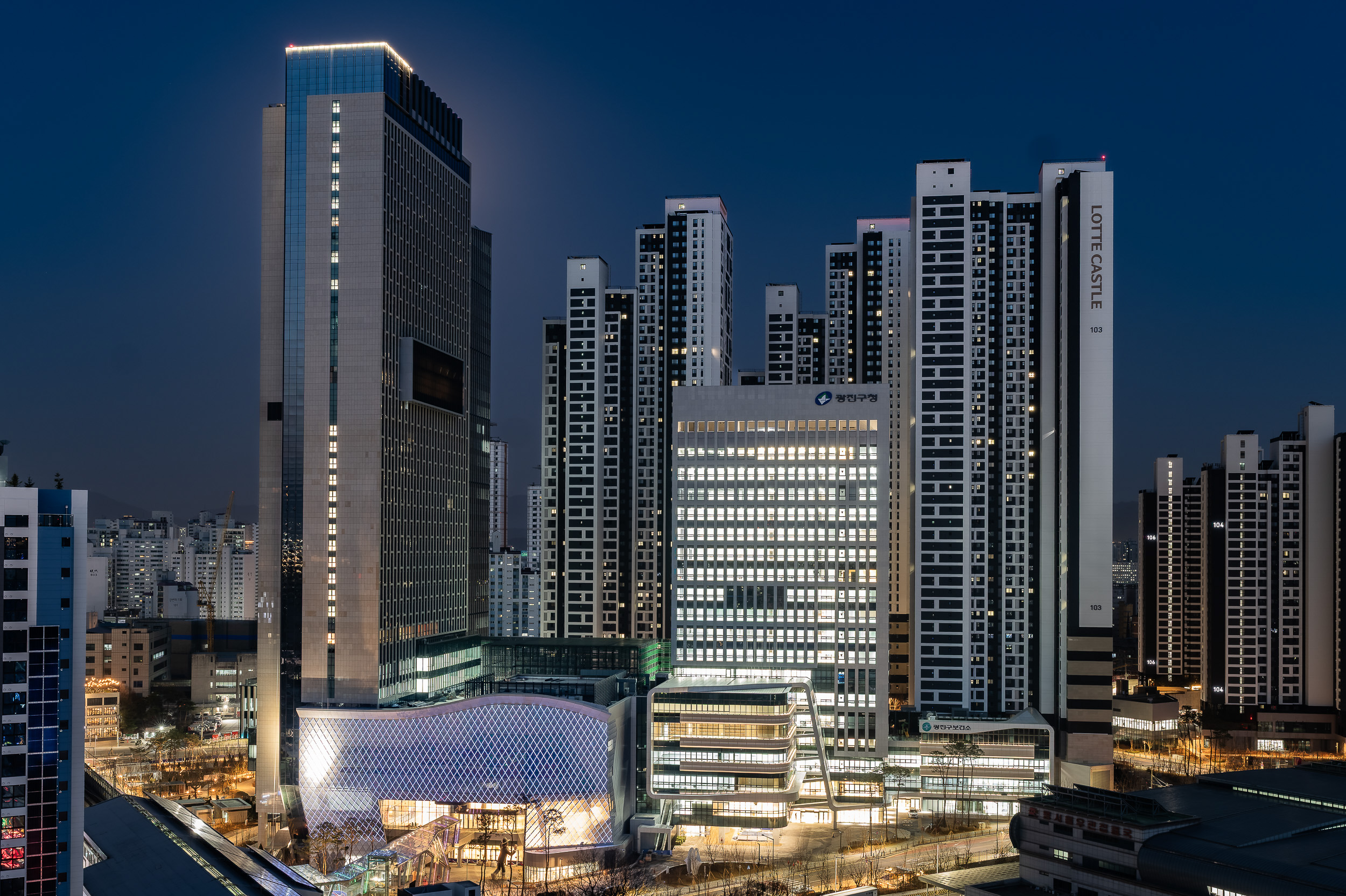 20250320-광진구청 신청사 주간 및 야간 경관 20250313-22463_L_L_110850.jpg