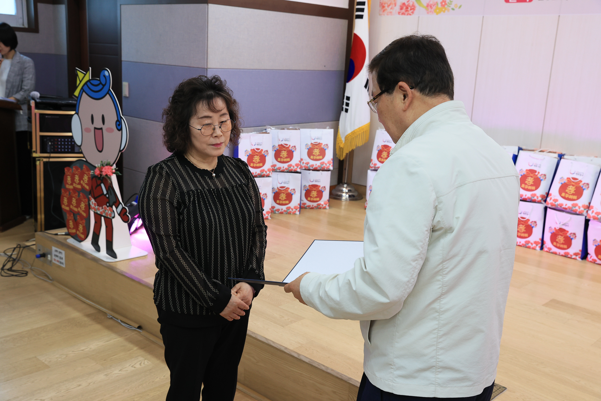 20250508-제53회 어버이날 기념 경로행사(자양1동) JKIM6033_L_162943.jpg