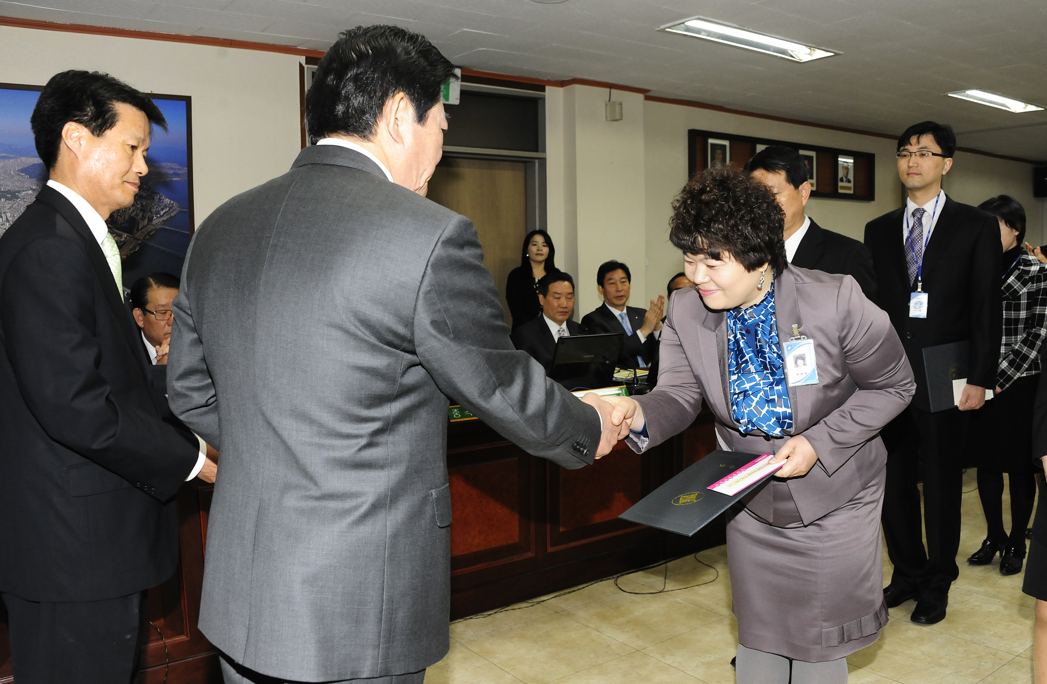 20110421-구 동 확대간부회의 표창 31438.JPG