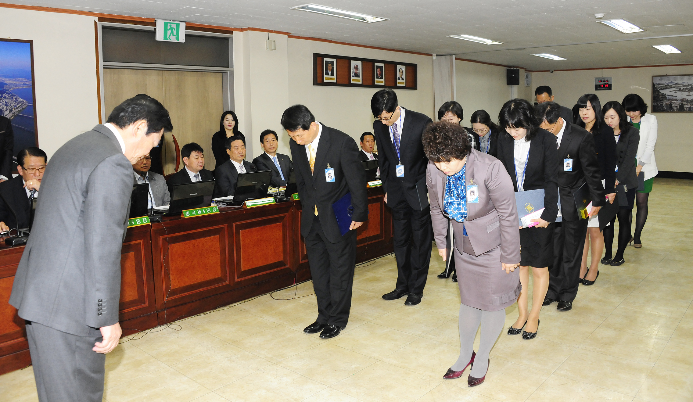 20110421-구 동 확대간부회의 표창 31456.JPG