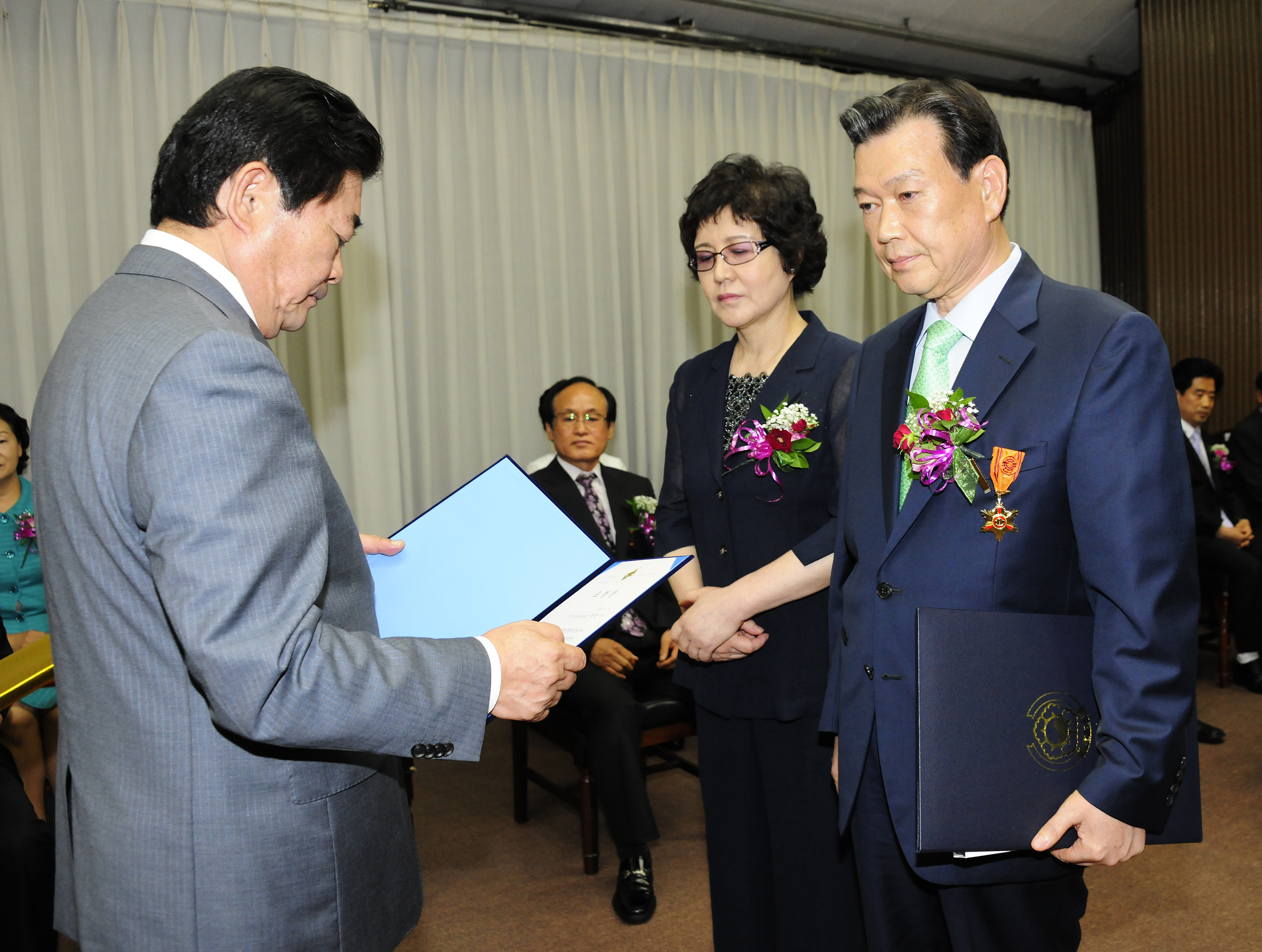 20110629-2011 상반기 퇴임식 36963.JPG