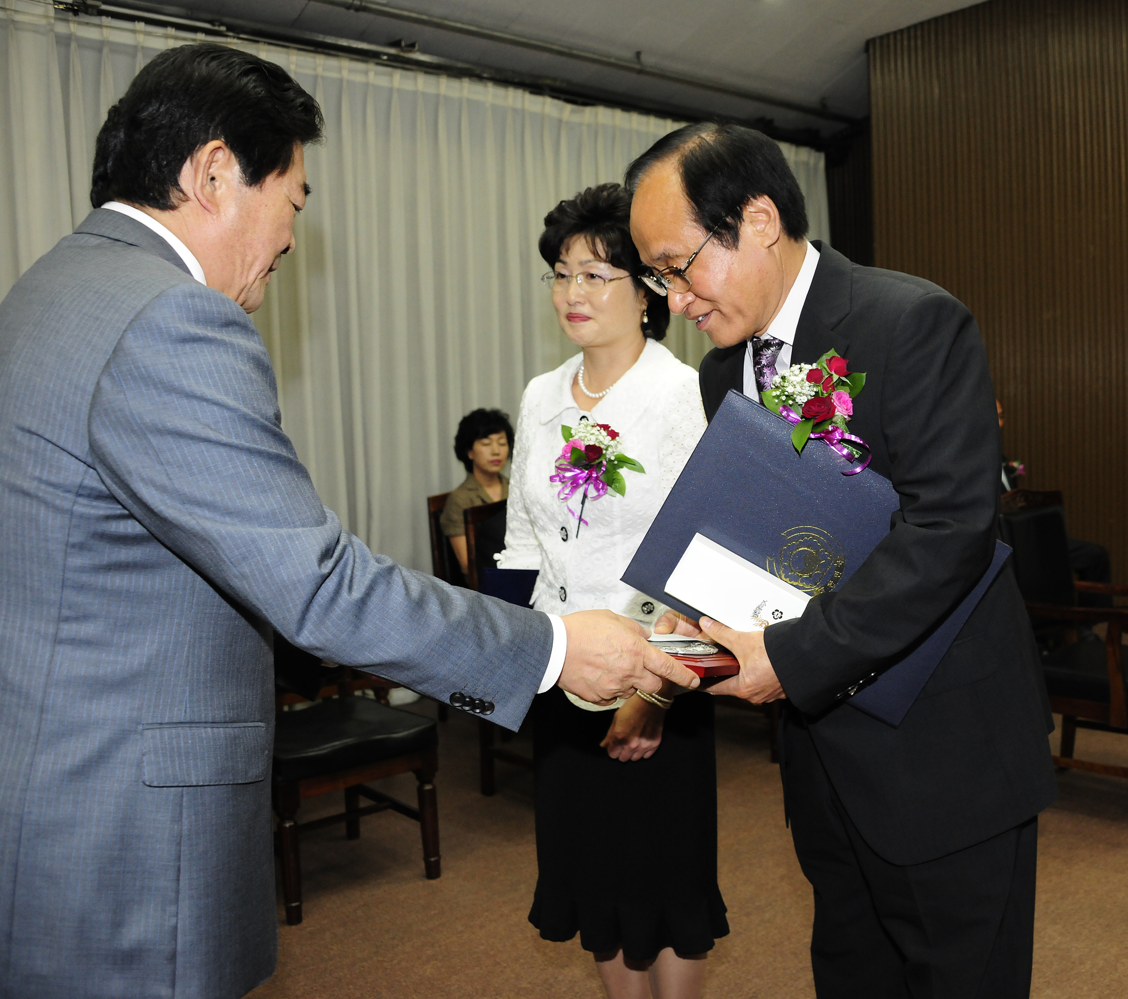 20110629-2011 상반기 퇴임식 36975.JPG