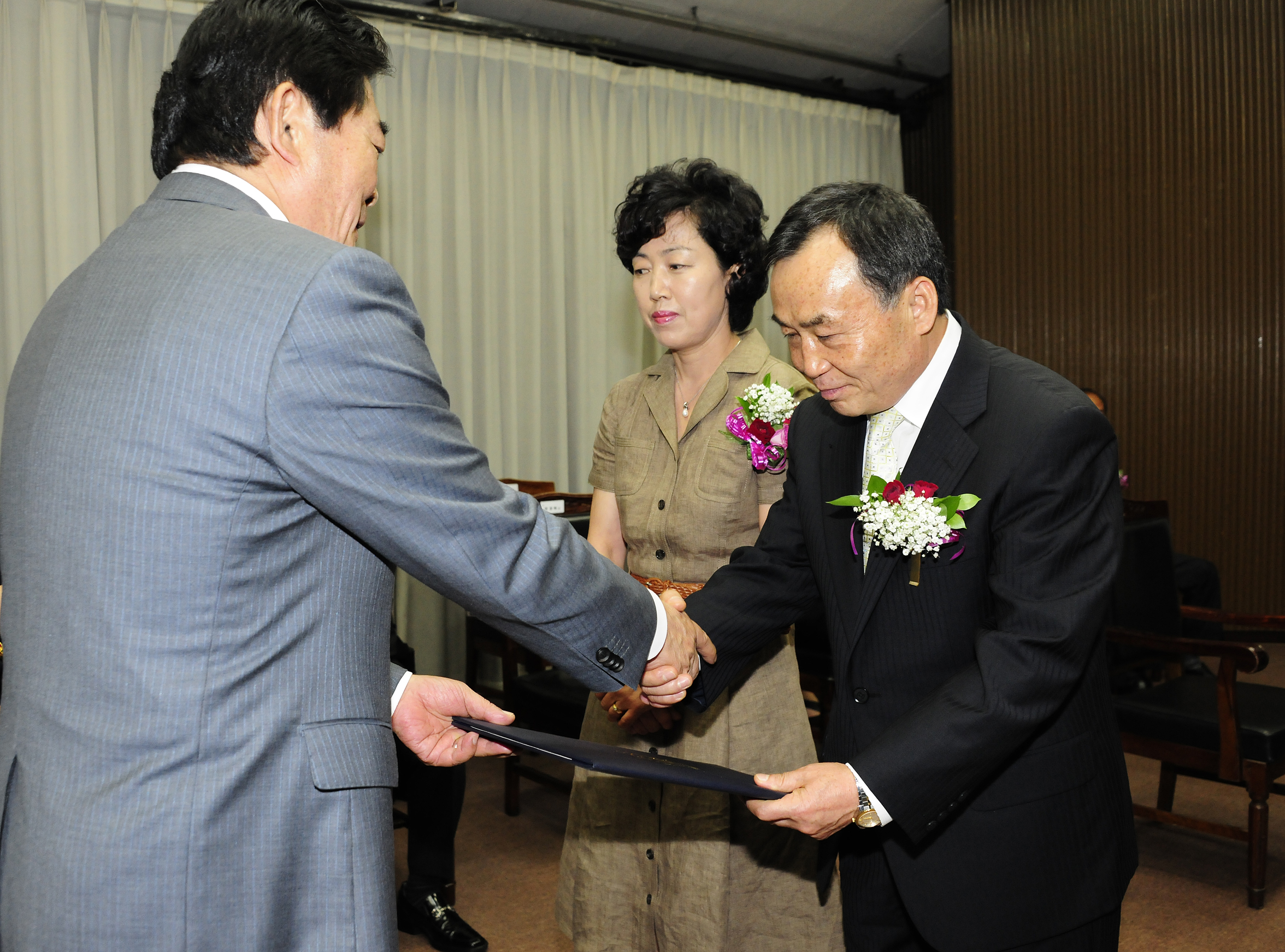 20110629-2011 상반기 퇴임식 36980.JPG