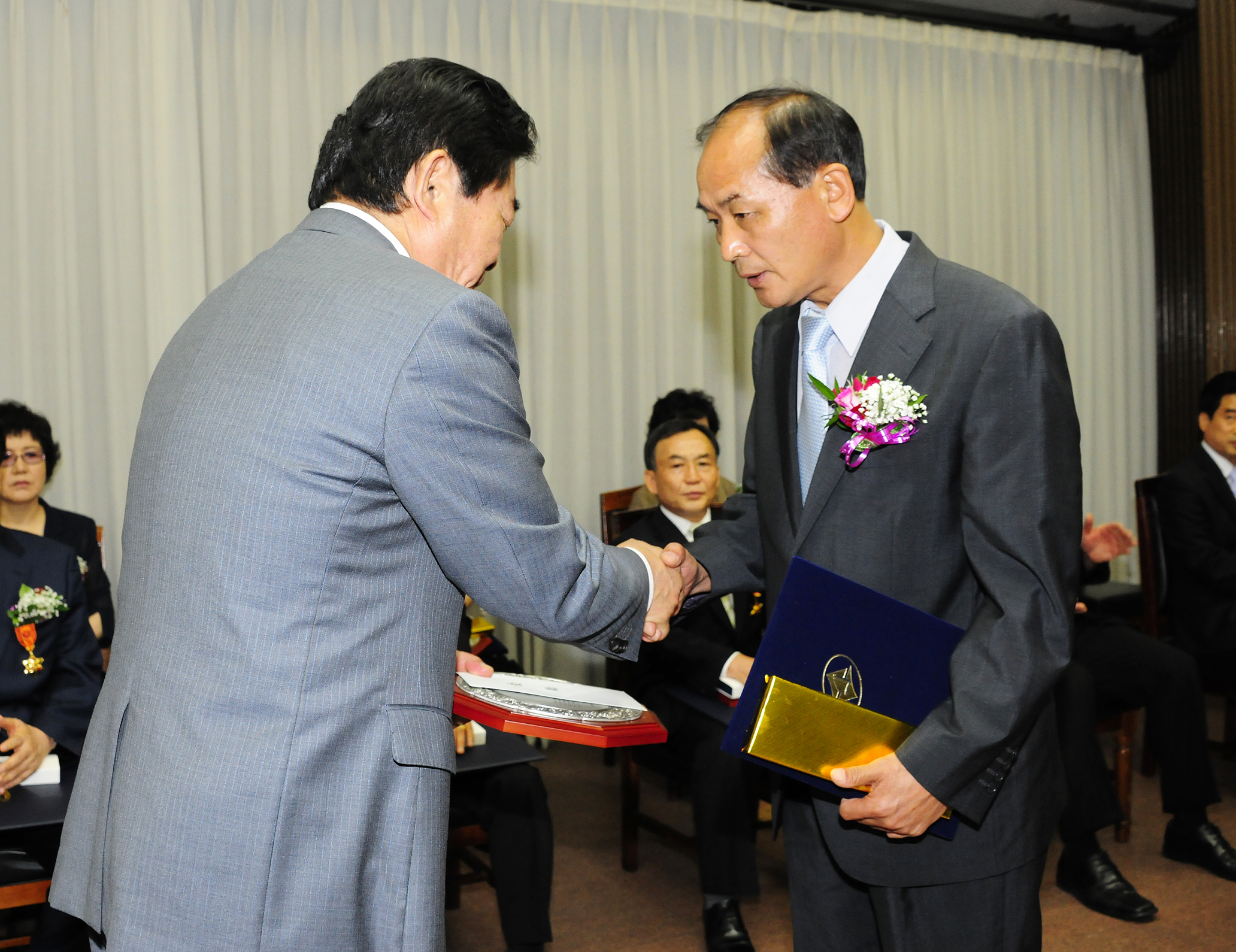 20110629-2011 상반기 퇴임식 37003.JPG