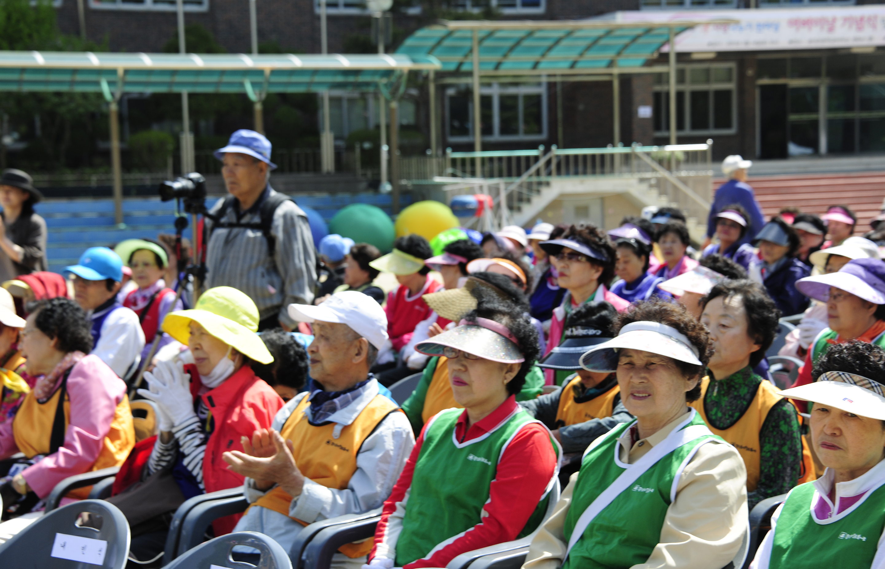20110514-제8회 효사랑나누기-어버이날 기념식 및 추억의 운동회행사 33472.JPG
