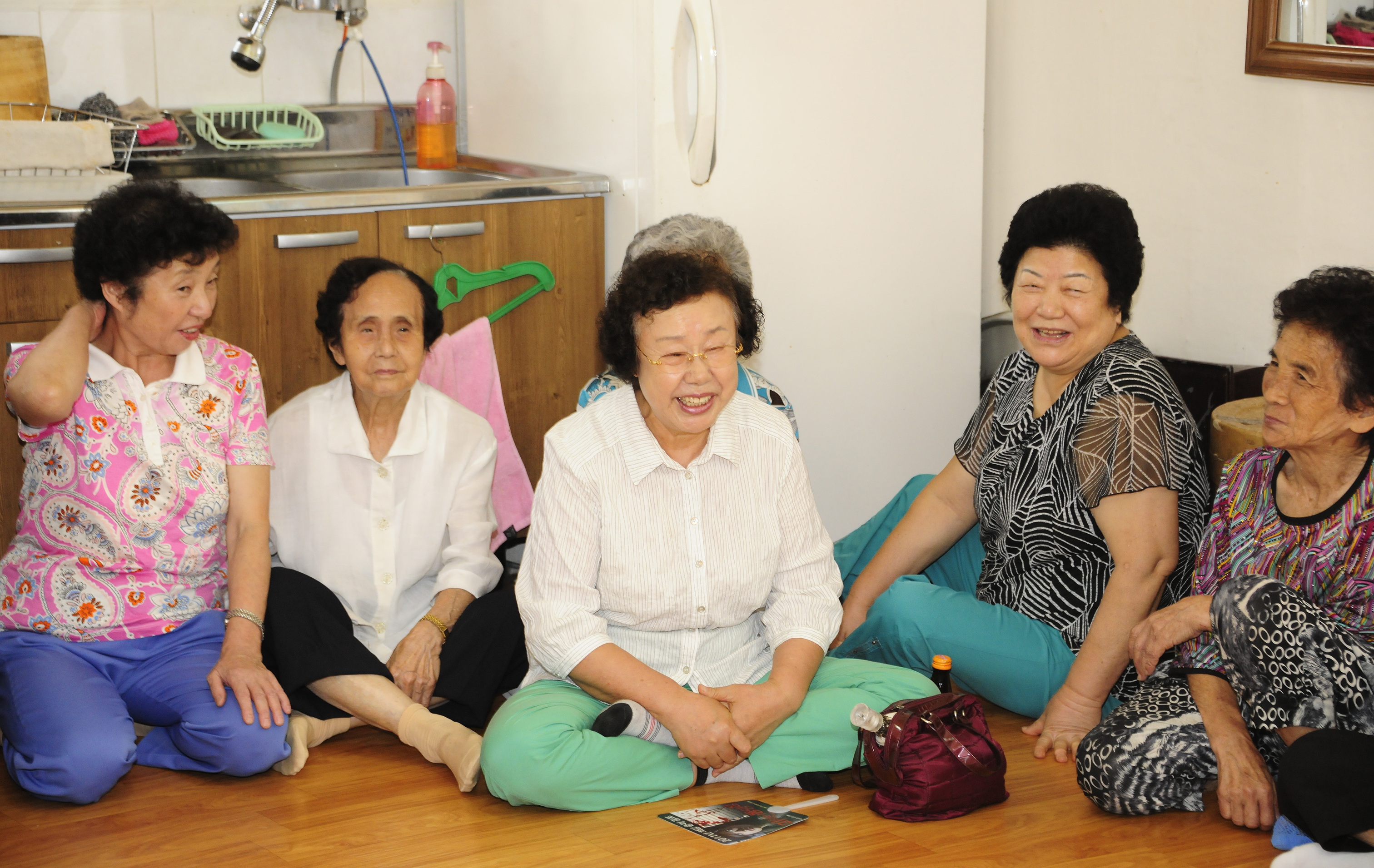 20110906-추석명절 경로당 방문 40248.JPG
