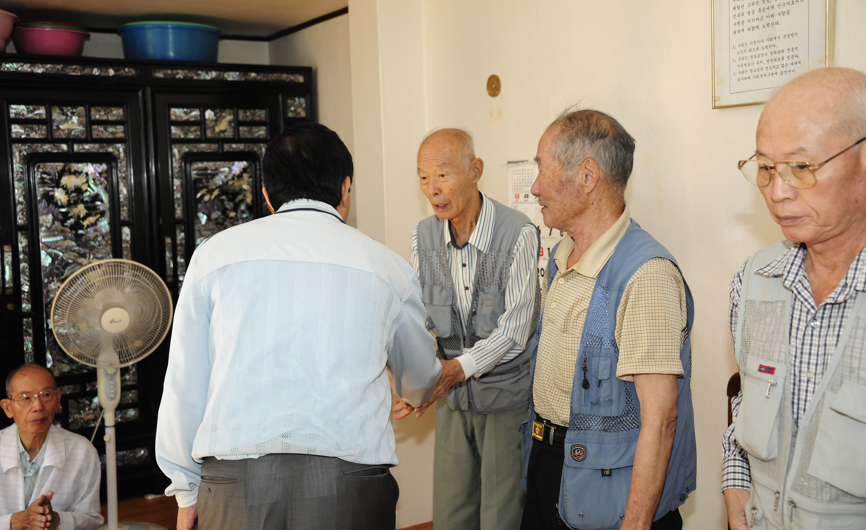 20110906-추석명절 경로당 방문 40235.JPG