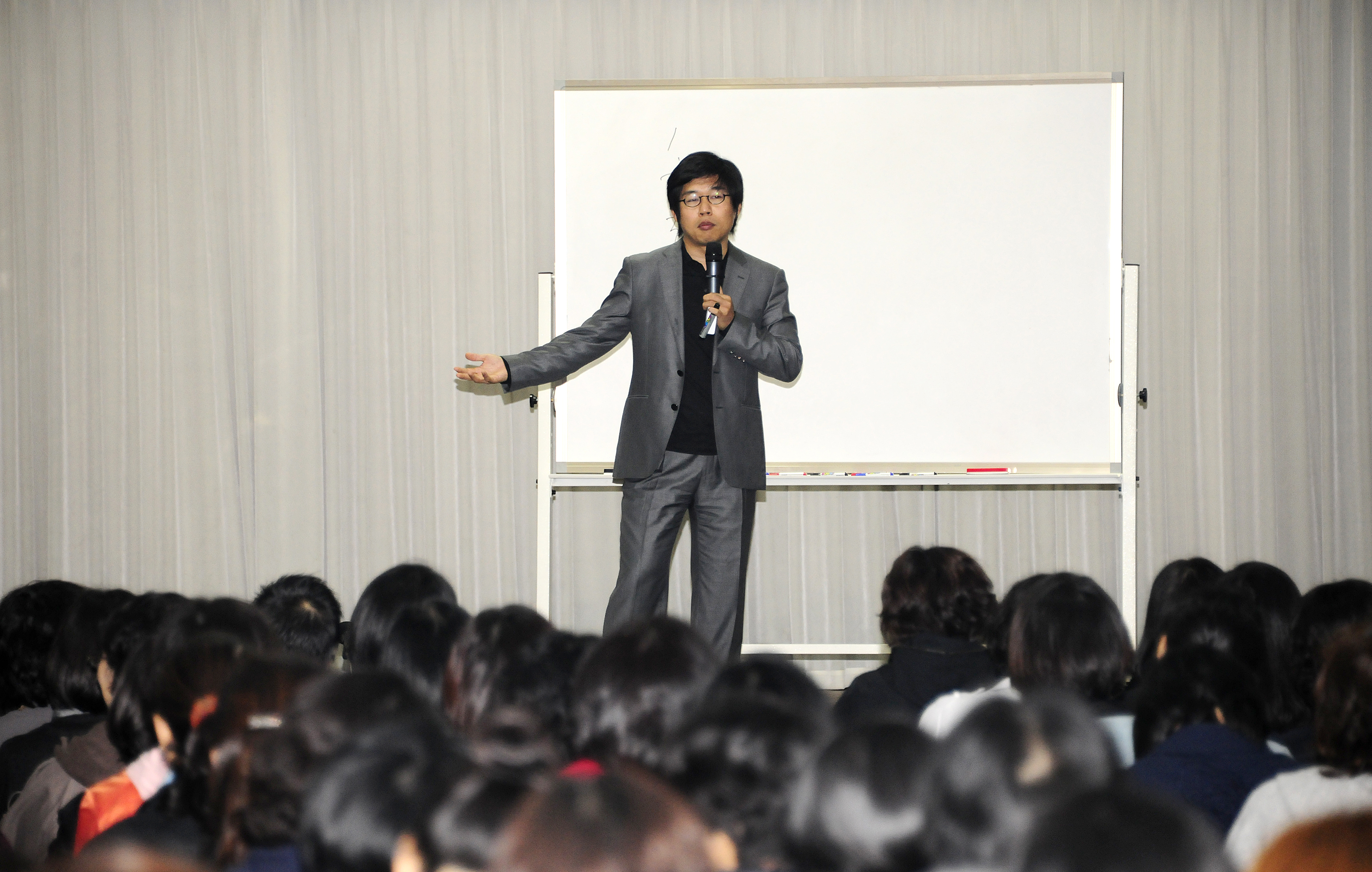20111101-학부모 자녀교육 강연회-이범 42736.JPG