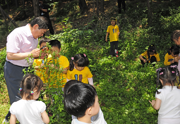 20110616-숲과 함께 놀자-숲 어린이 집 일일교사 35942.JPG