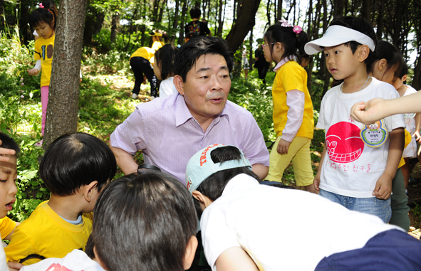 20110616-숲과 함께 놀자-숲 어린이 집 일일교사 35949.JPG