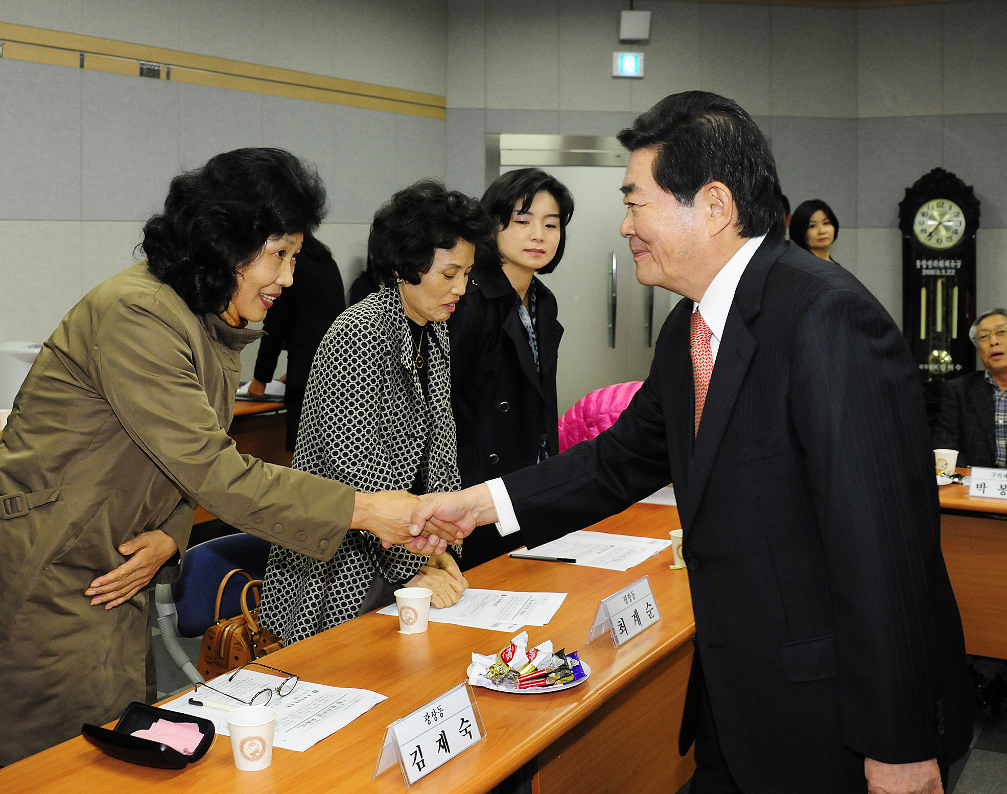 20111018-제2기 광진구 복지위원 위촉식 41738.JPG