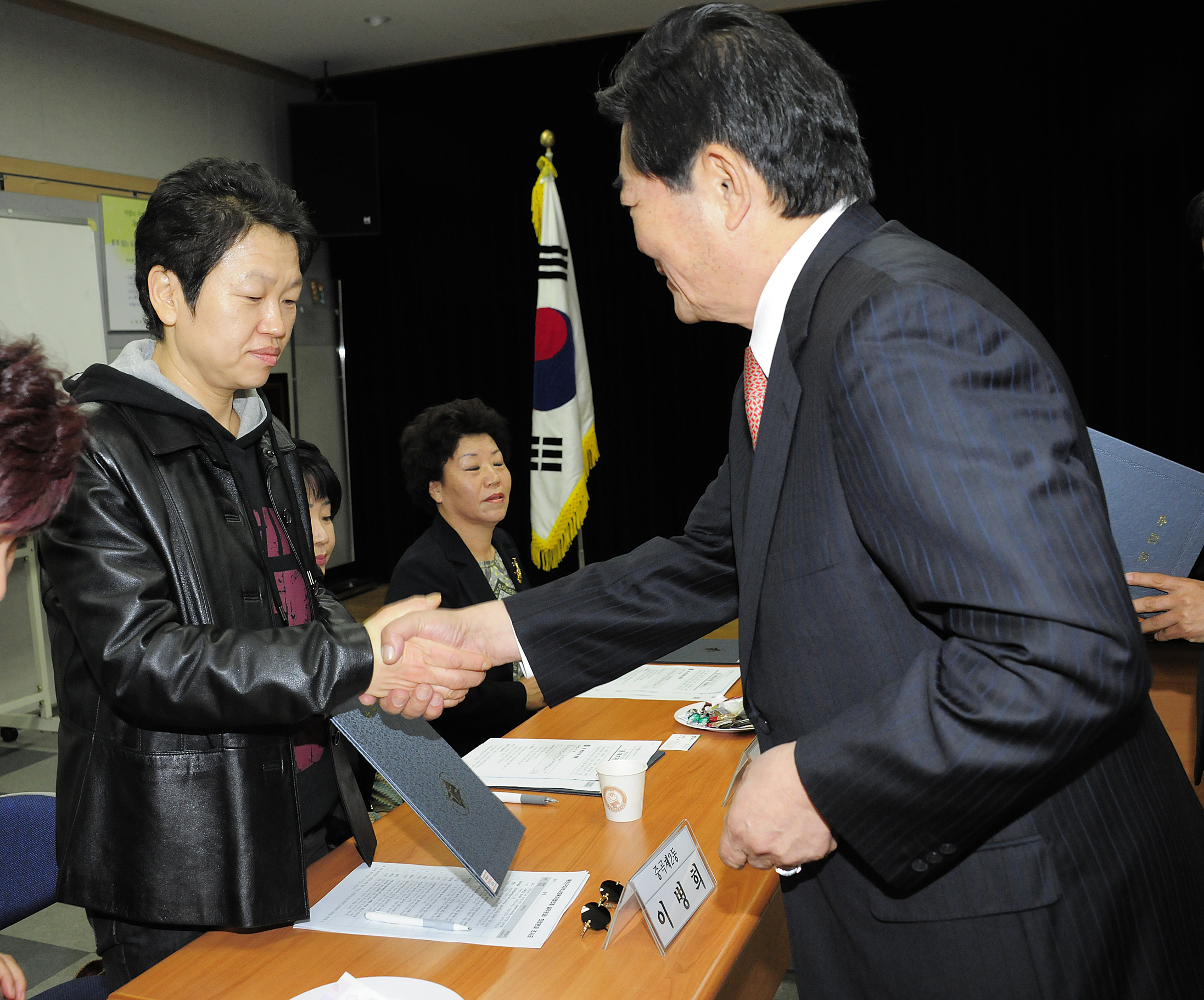 20111018-제2기 광진구 복지위원 위촉식 41752.JPG