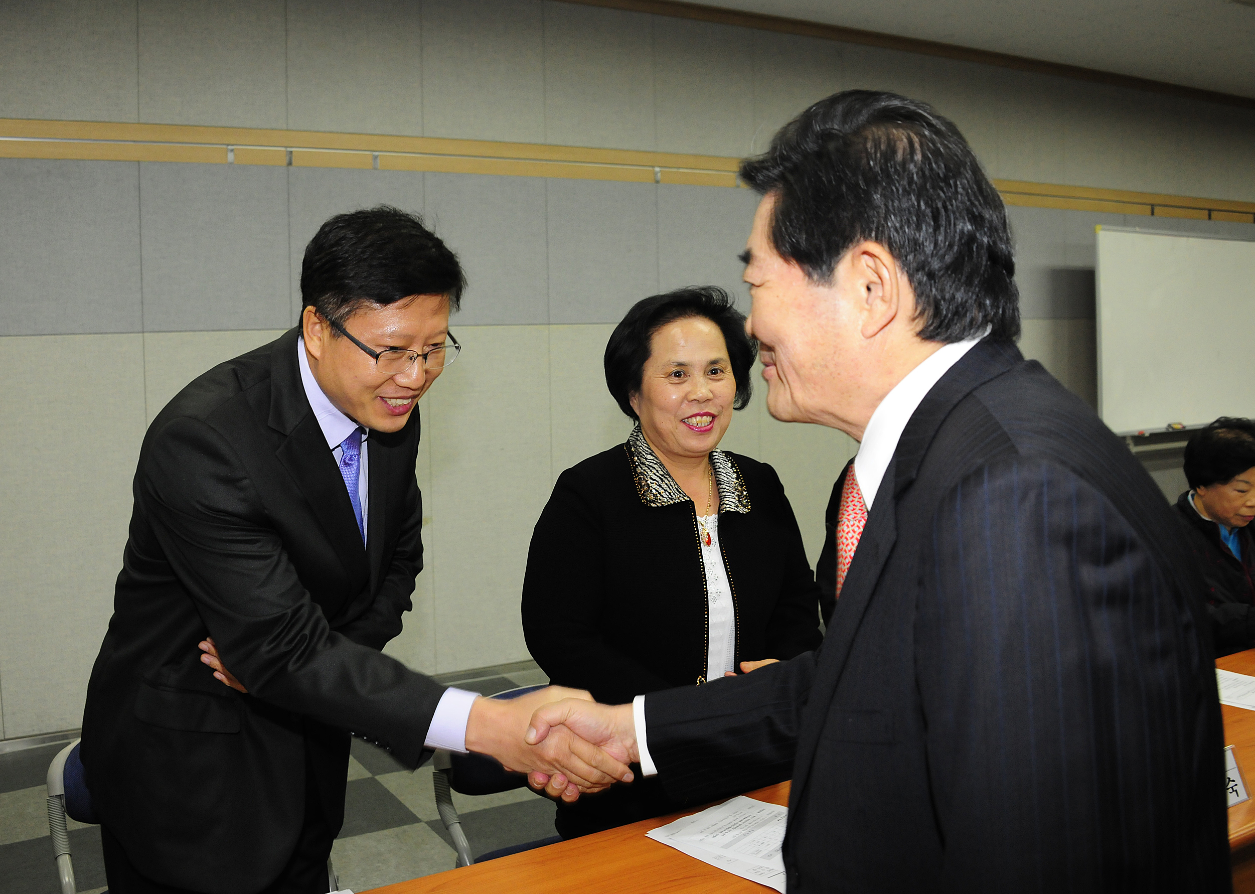 20111018-제2기 광진구 복지위원 위촉식 41731.JPG