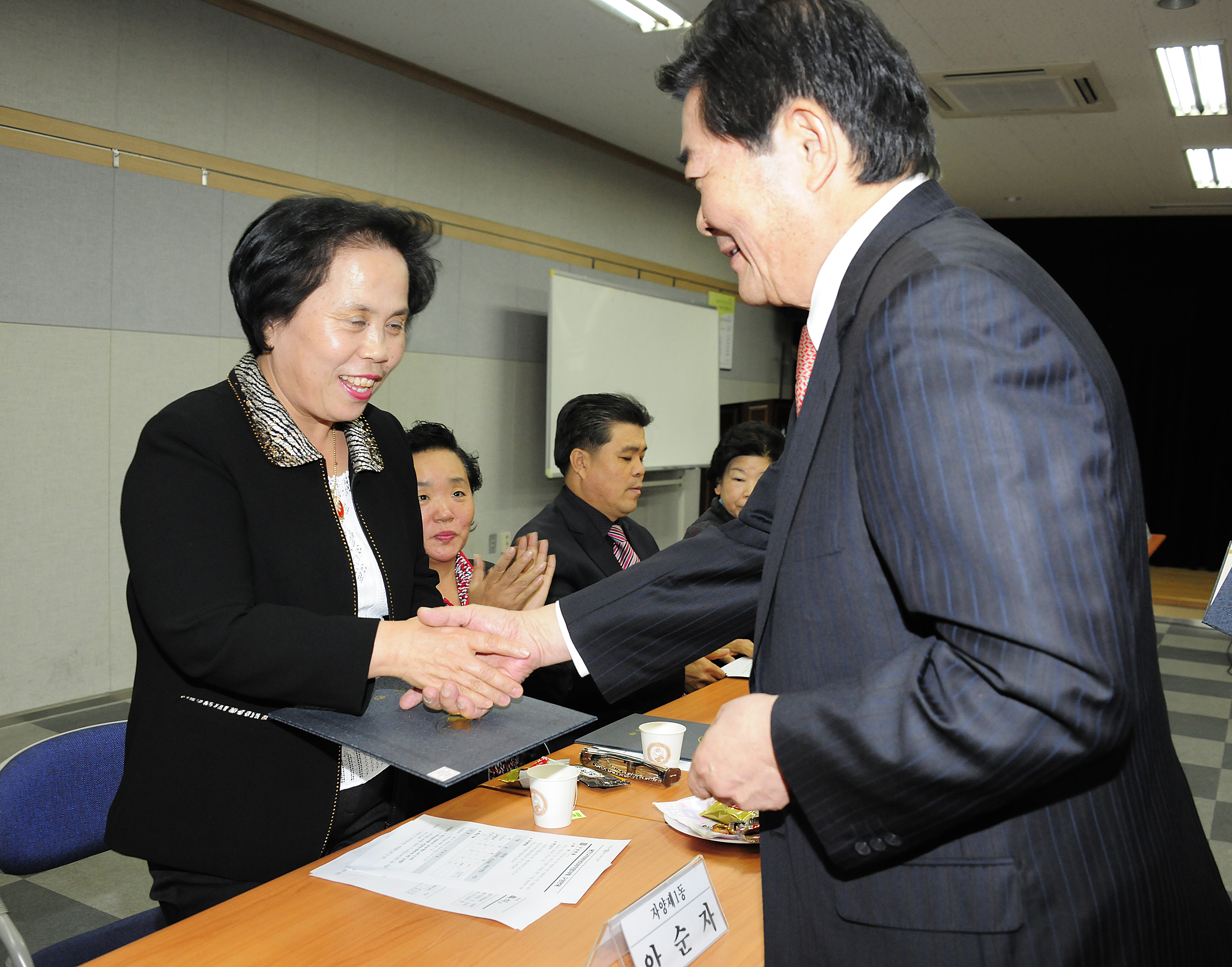 20111018-제2기 광진구 복지위원 위촉식 41770.JPG