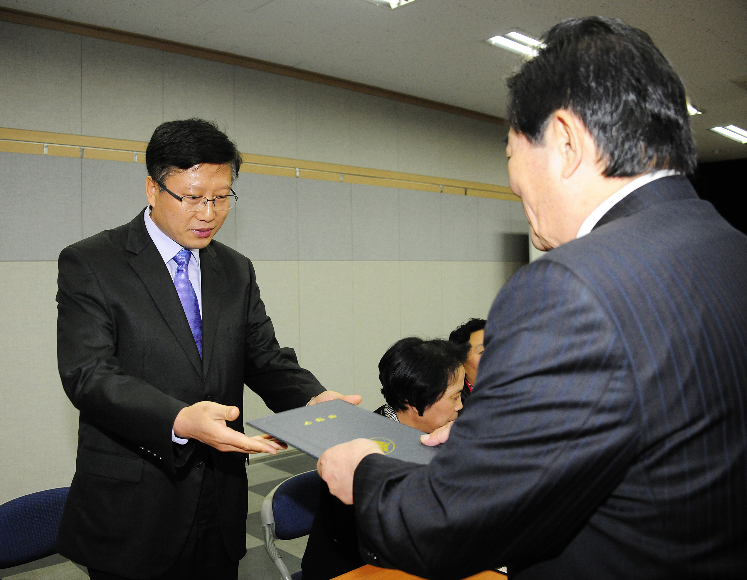 20111018-제2기 광진구 복지위원 위촉식 41772.JPG
