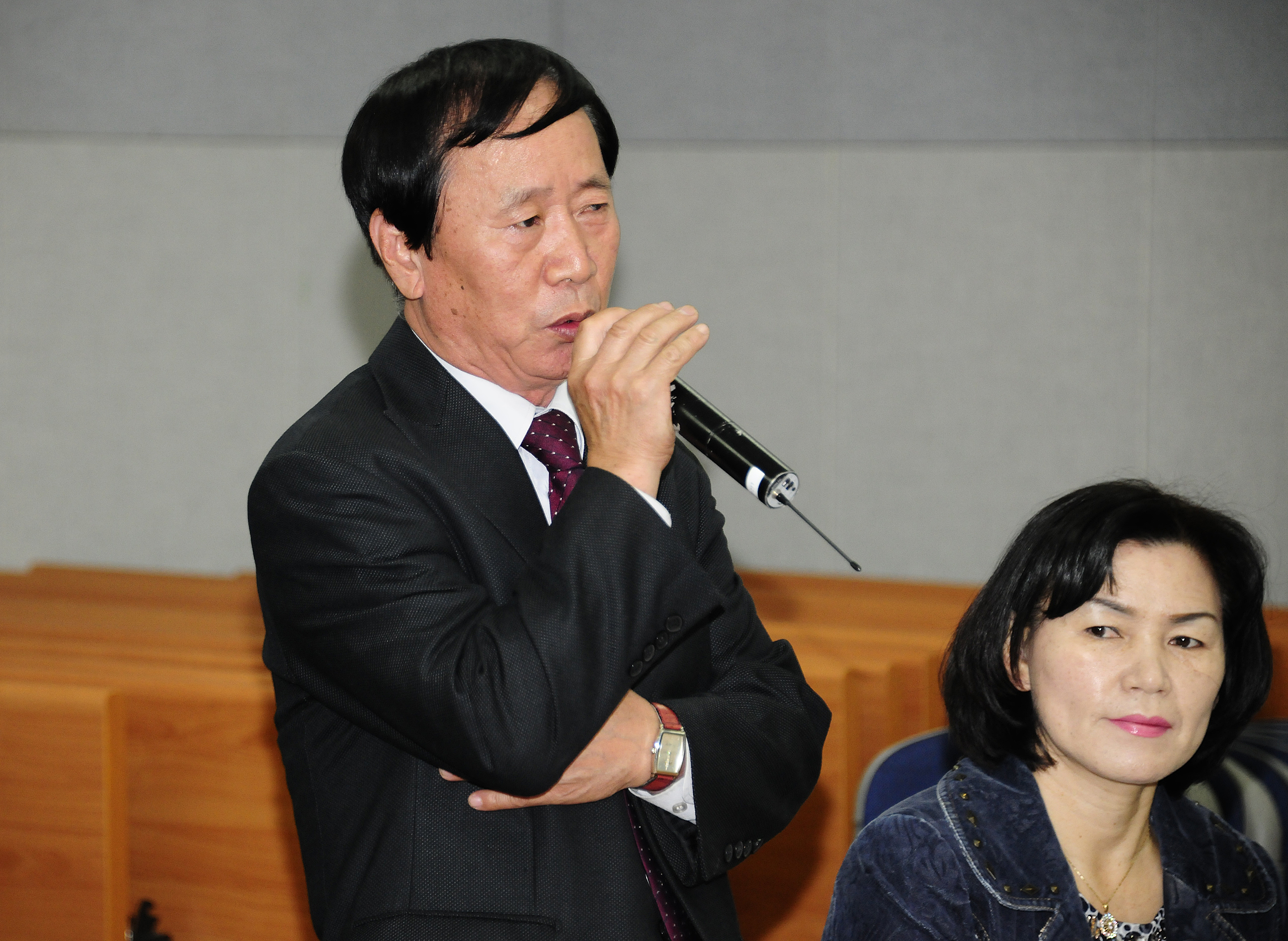 20111018-제2기 광진구 복지위원 위촉식 41799.JPG