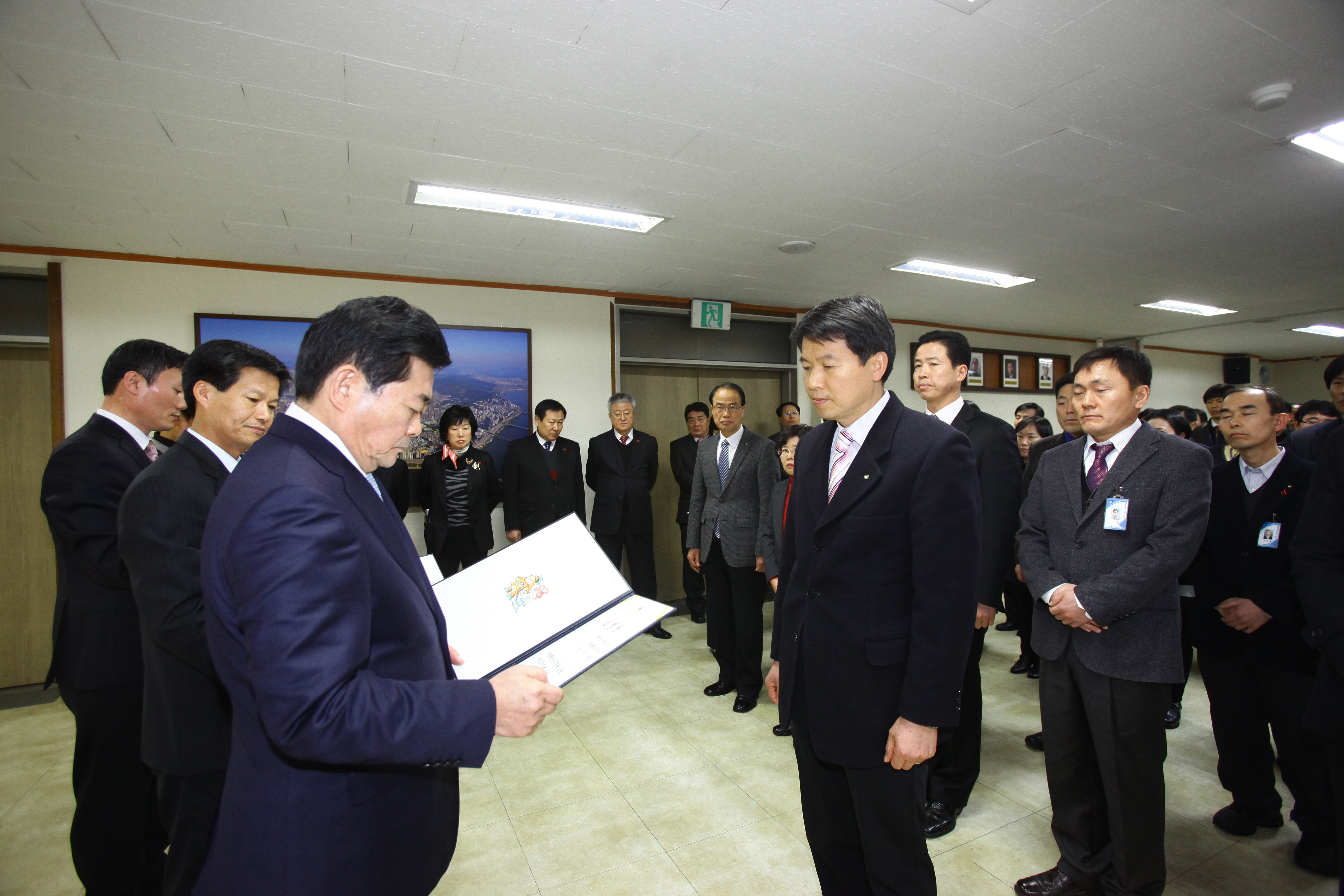 20101230-발령장 수여식 22012.JPG