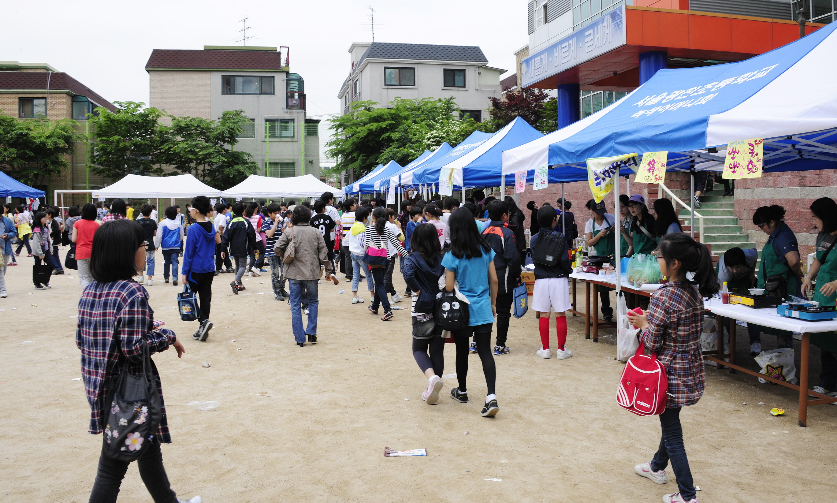 20110523-광진초 어머니회 알뜰바자회 34772.JPG