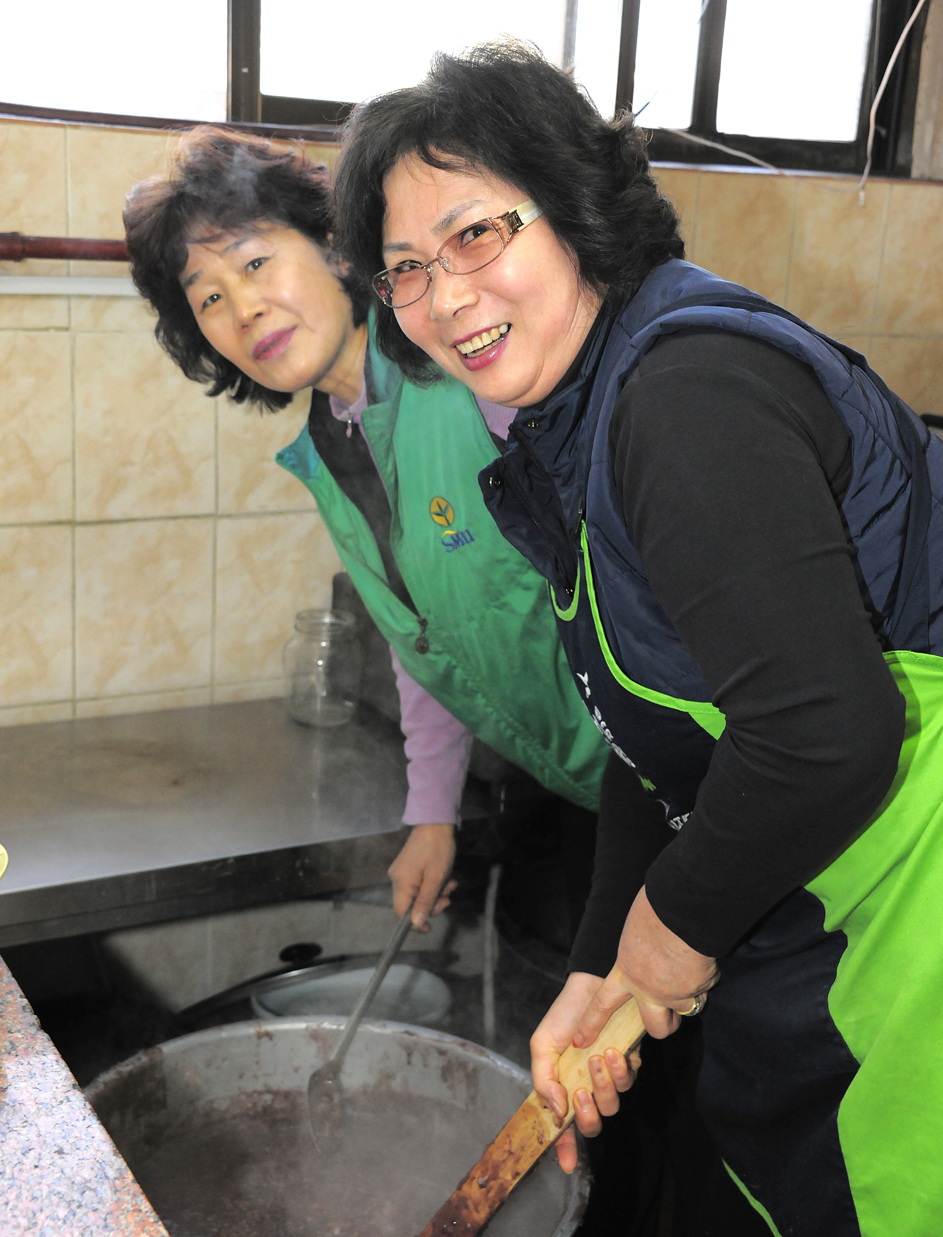 20111222-광장동 사랑의 동지팥죽 나누기 46510.JPG