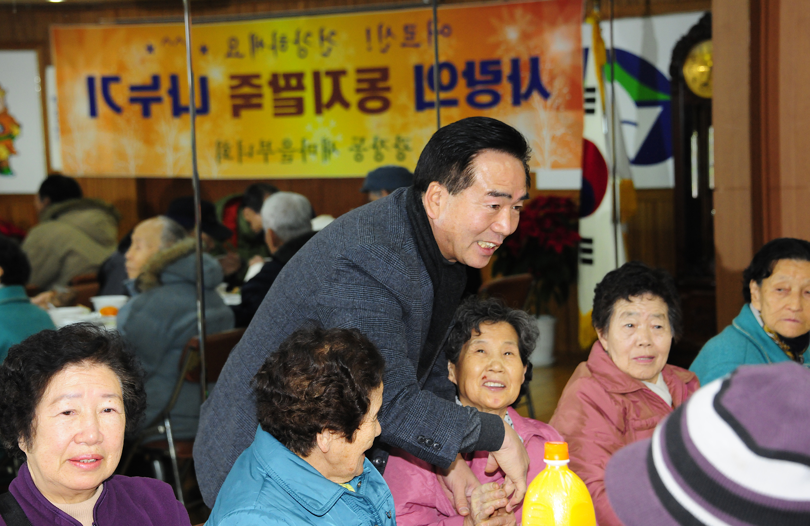 20111222-광장동 사랑의 동지팥죽 나누기 46516.JPG