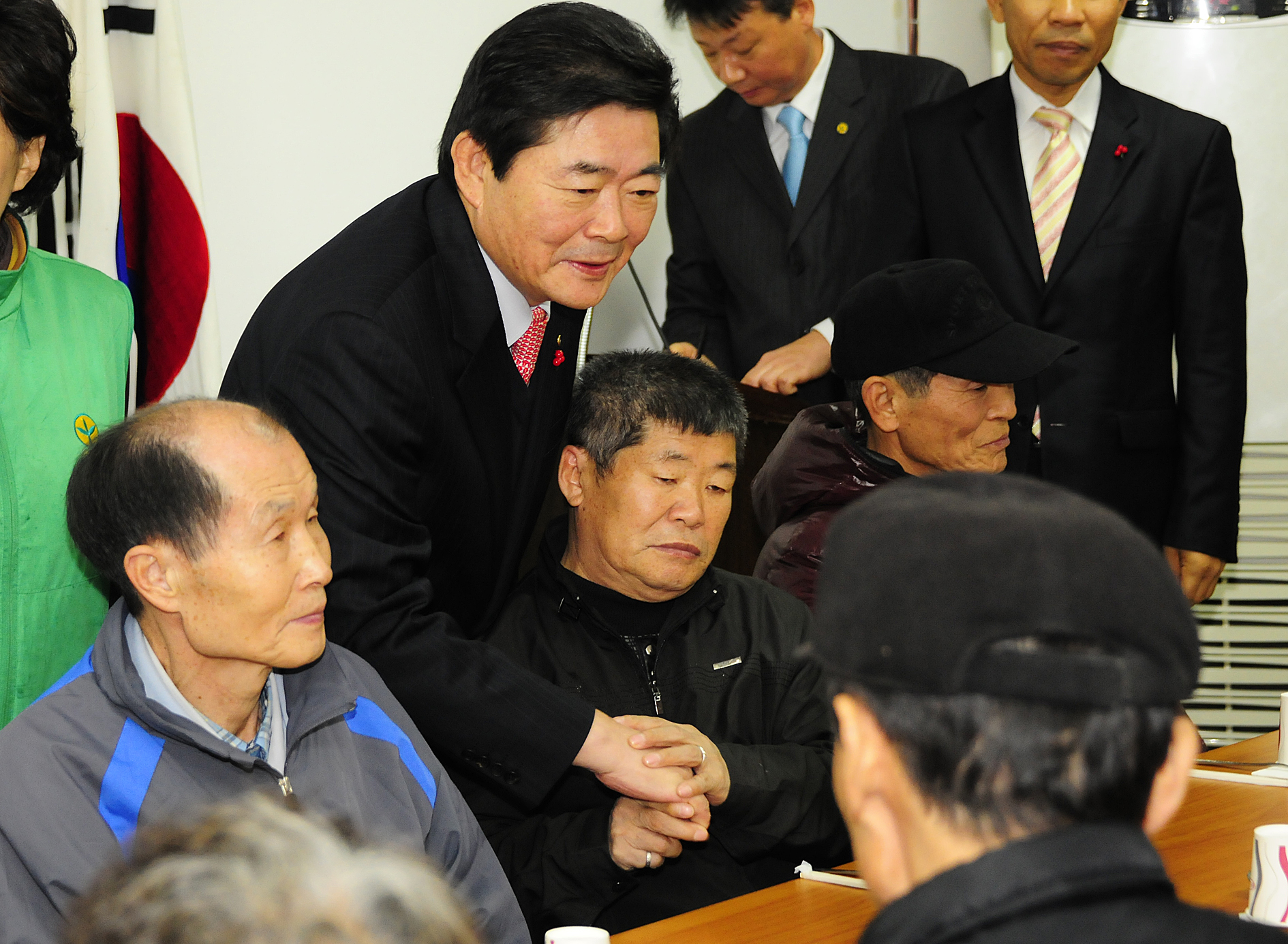 20111207-새마을 부녀회 사랑의 목도리 전달 44821.JPG