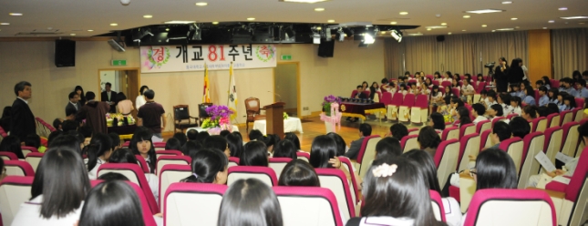 20110617-동국사범대학부속여자 중.고등학교 개교기념식 36015.JPG