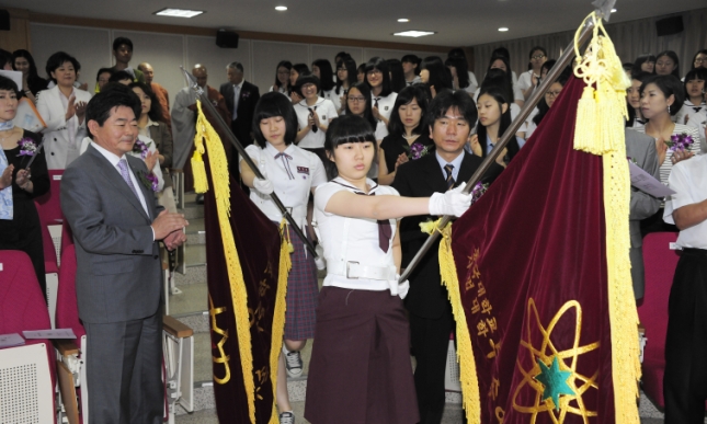 20110617-동국사범대학부속여자 중.고등학교 개교기념식 36017.JPG