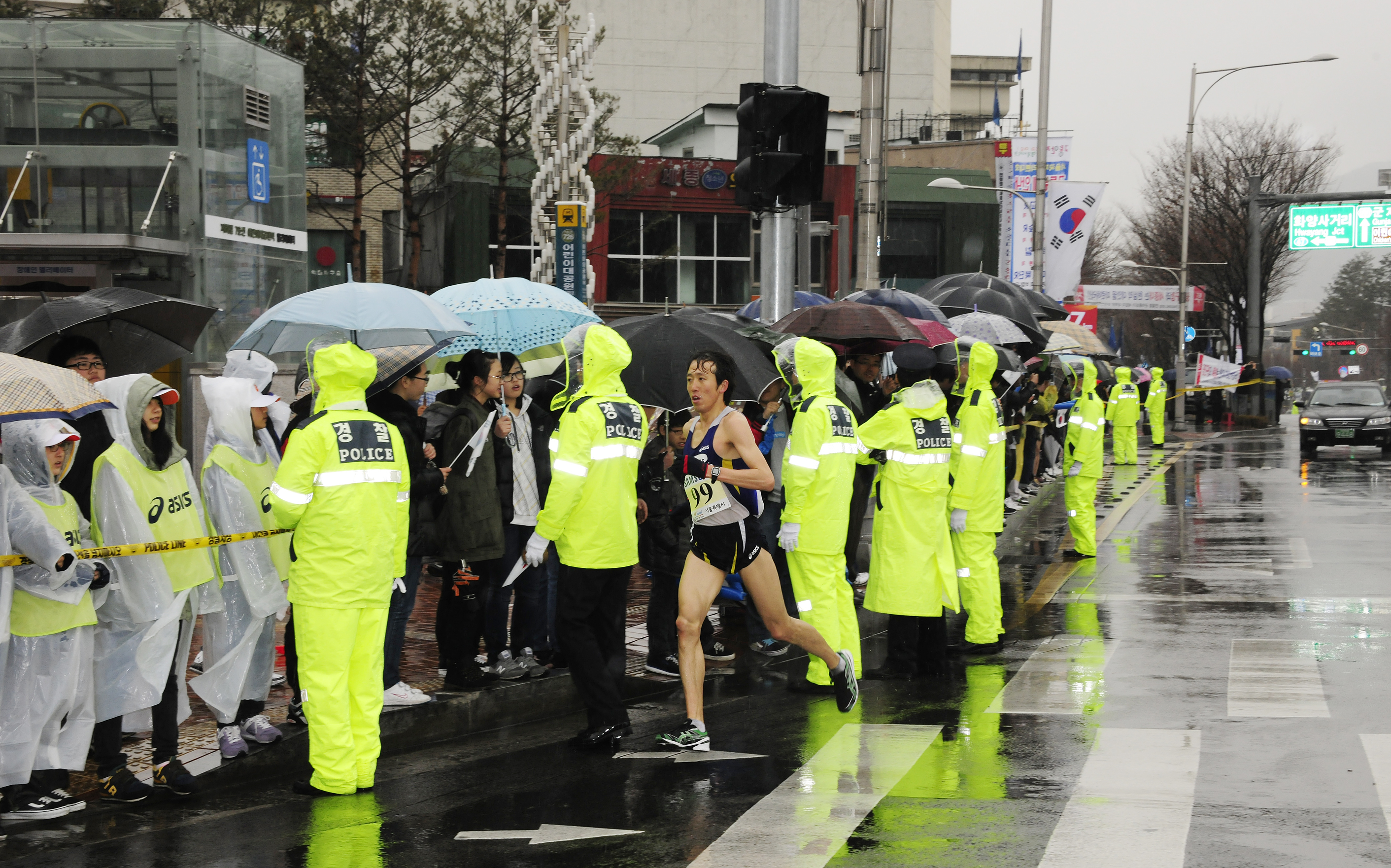 20110320-광진구 문화행사 및 거리응원  국제마라톤대회에서 28149.JPG