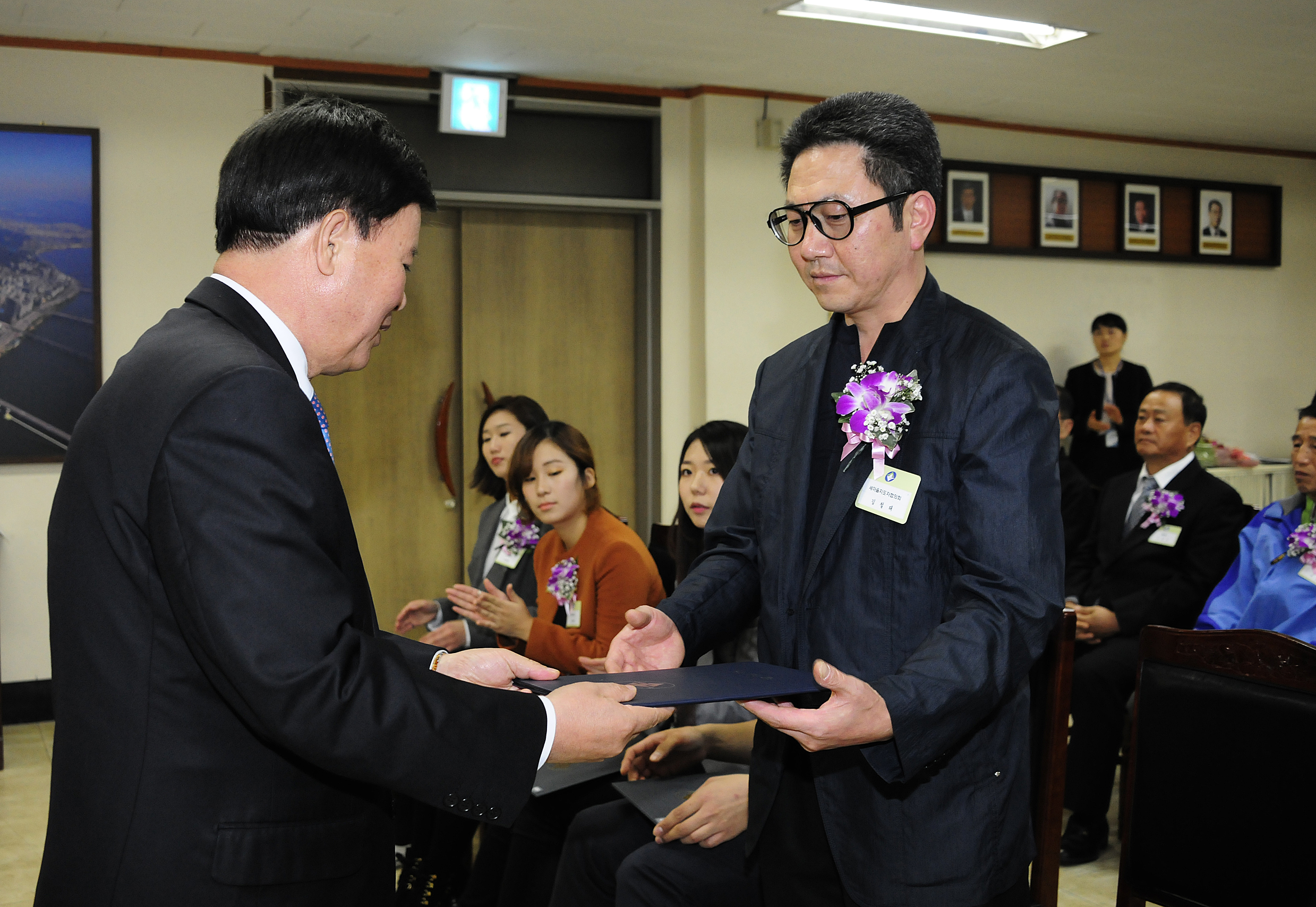 20111031-10월 정기구민표창 42338.JPG