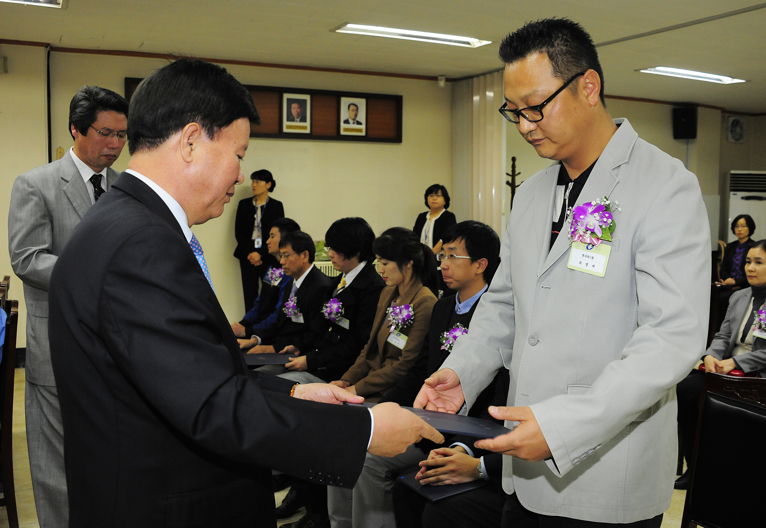 20111031-10월 정기구민표창 42378.JPG