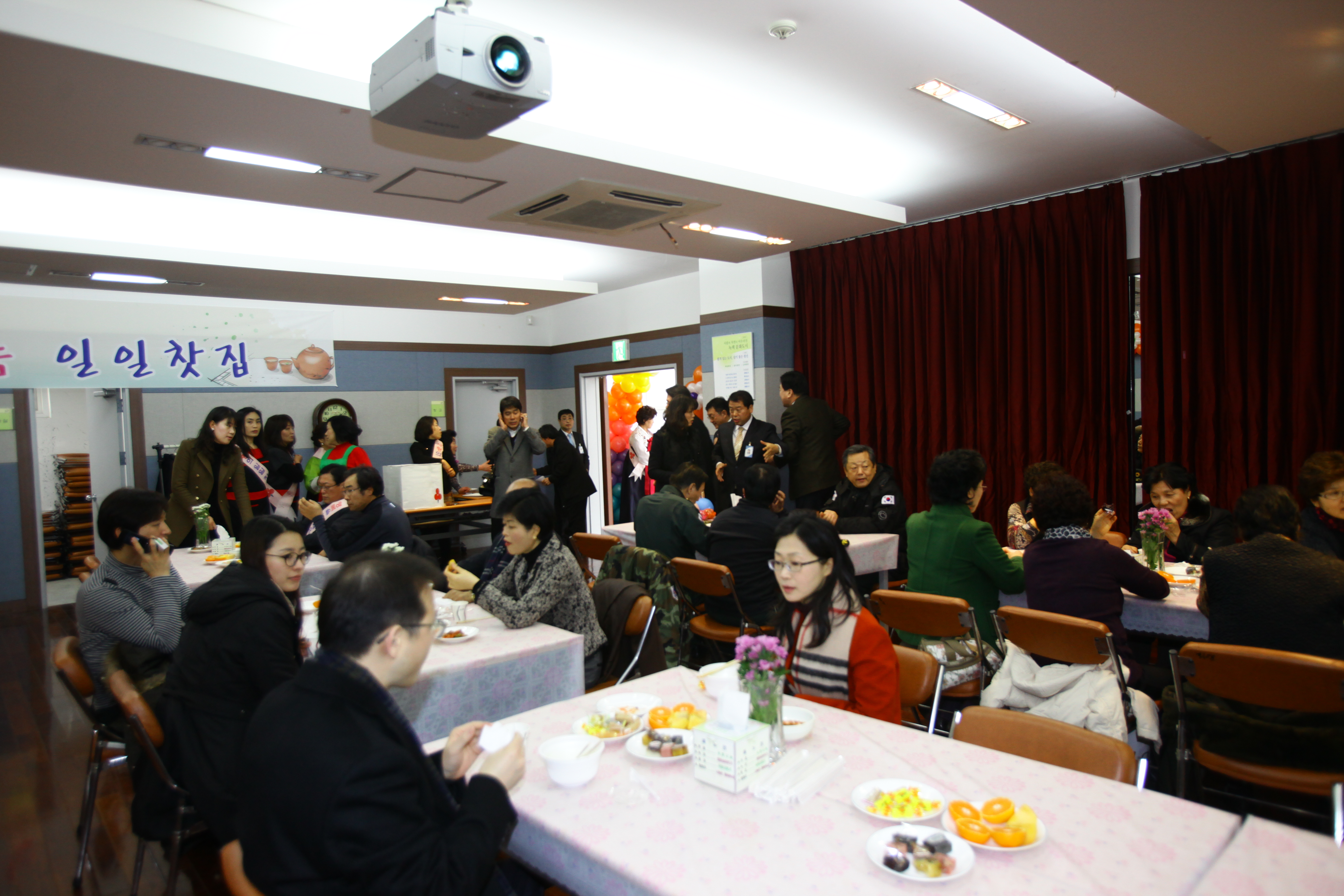 20101210-화양동 사랑의 일일찻집 19126.JPG