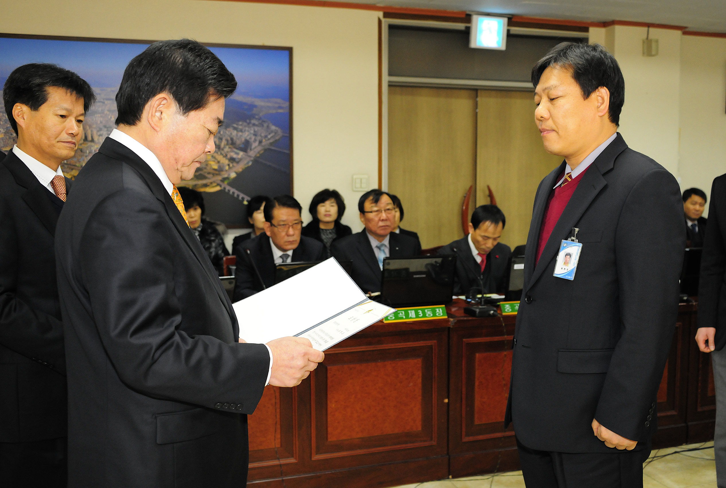 20111215-구동 확대간부회의 표창장 수여식 45426.JPG