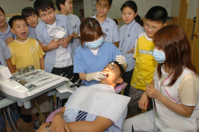 몽골학생 무료 치과치료