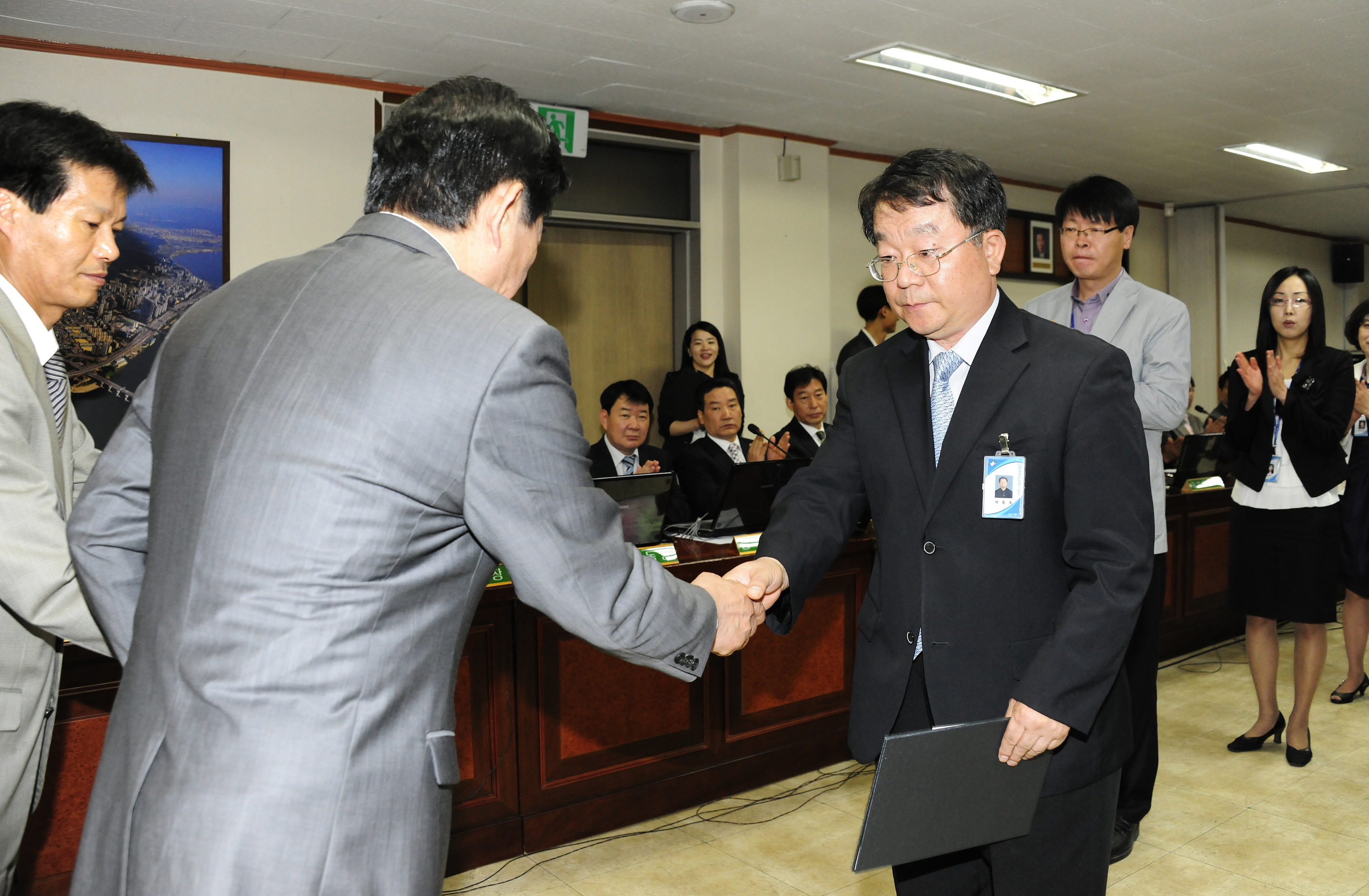 20110519-구확대간부회의 표창장 수여식 34304.JPG