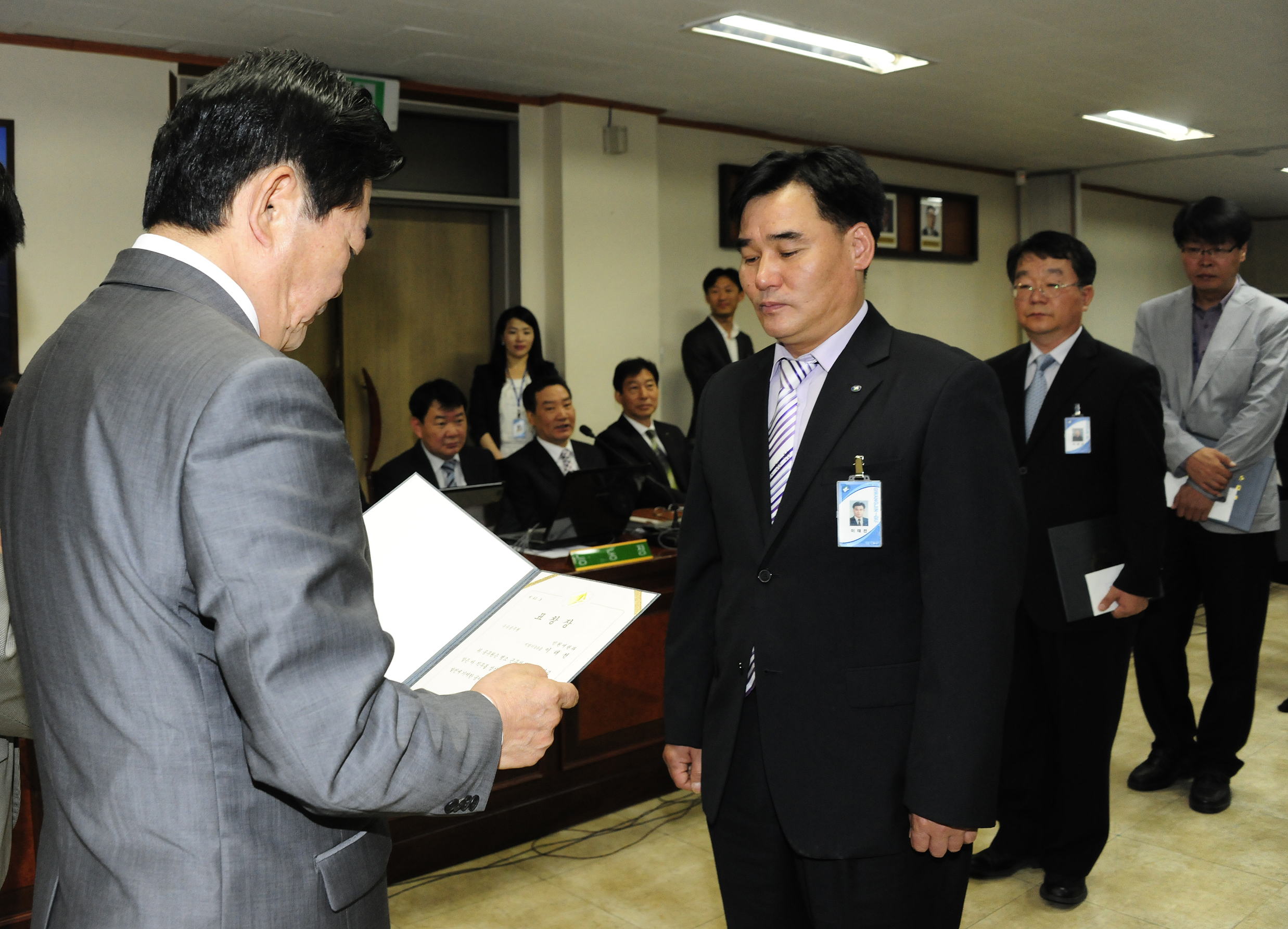 20110519-구확대간부회의 표창장 수여식 34322.JPG