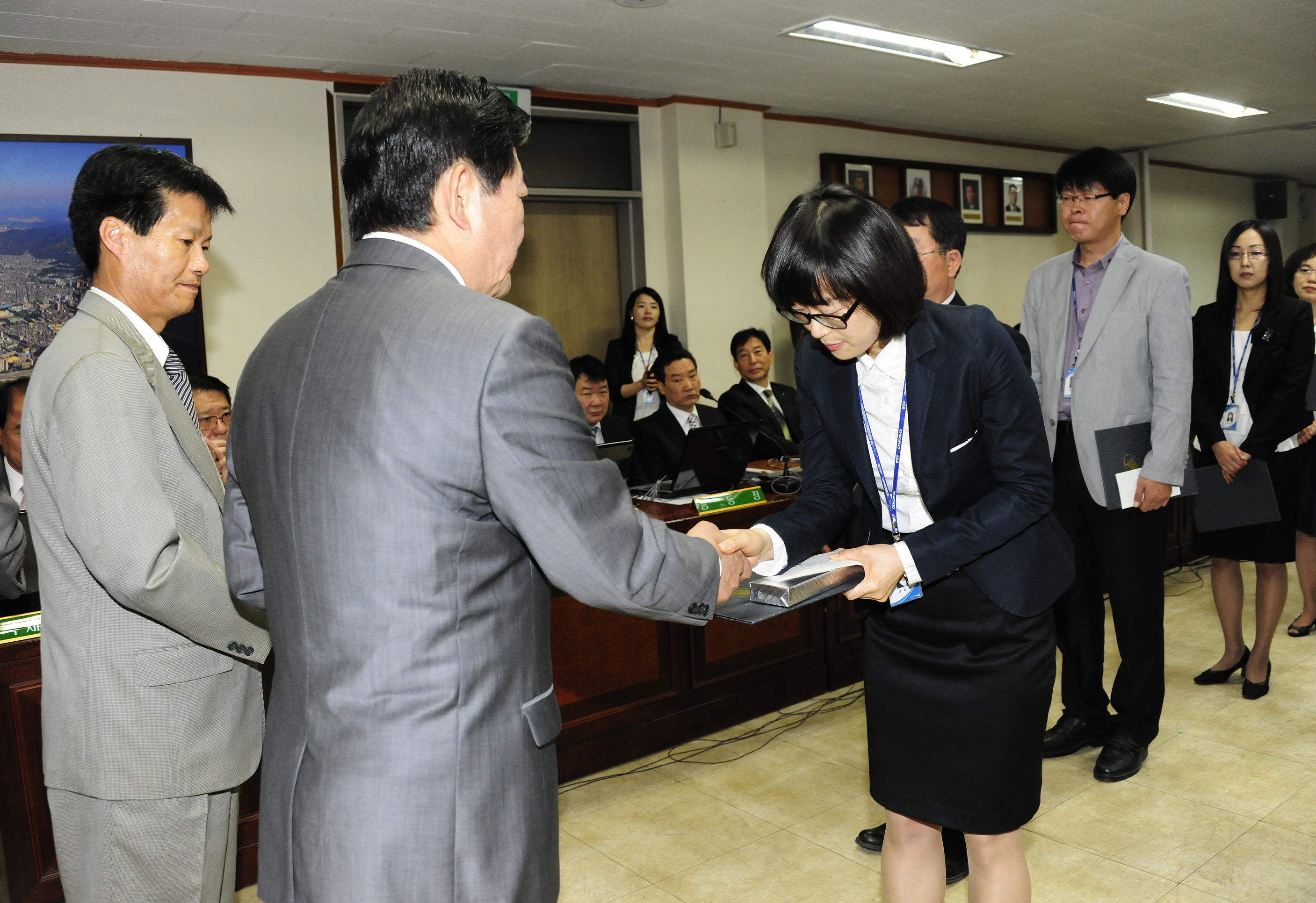 20110519-구확대간부회의 표창장 수여식 34333.JPG