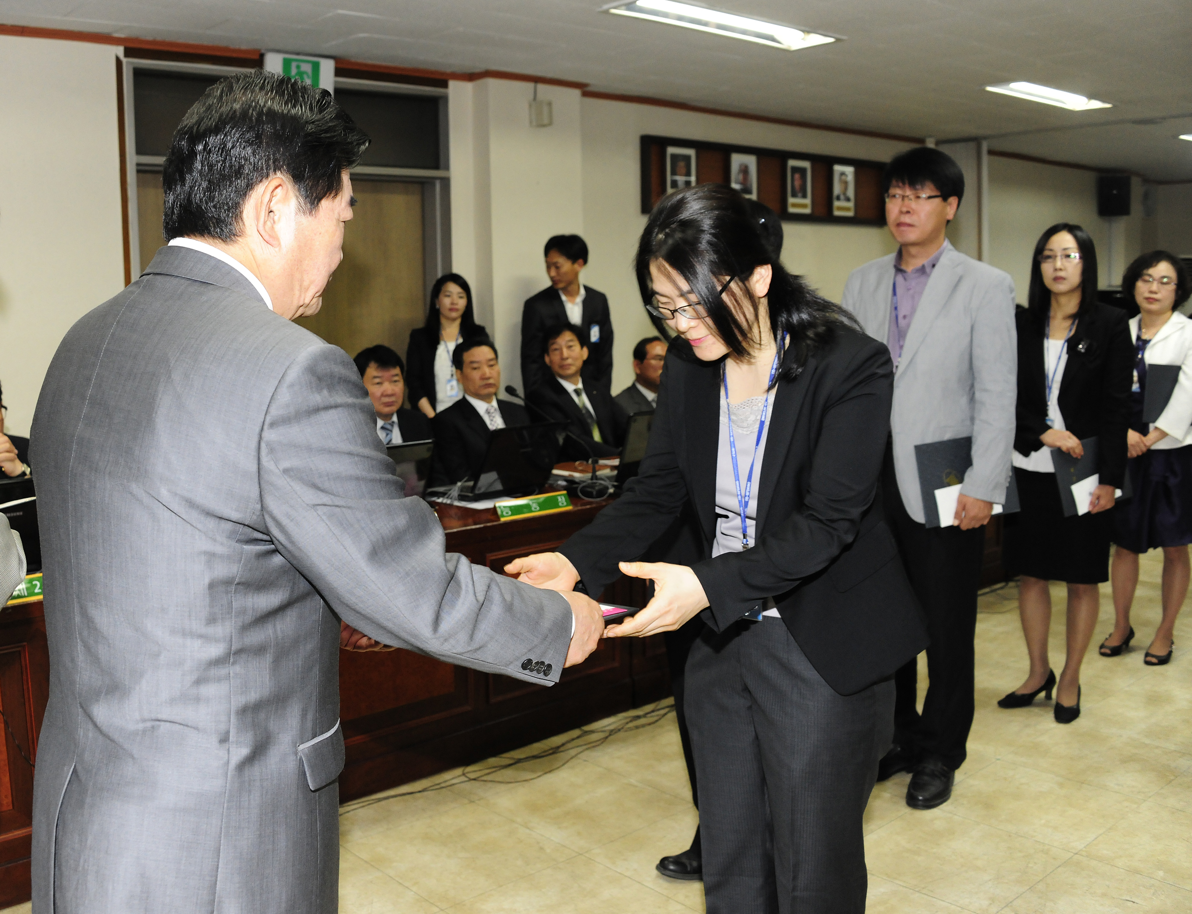 20110519-구확대간부회의 표창장 수여식 34344.JPG