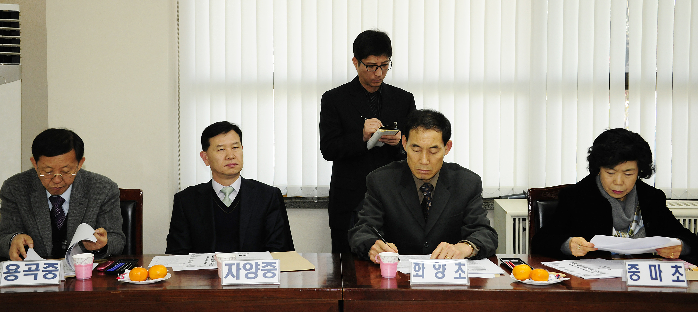 20111215-교육경비 지원사업 추진을 위한 초중고 간담회 45553.JPG