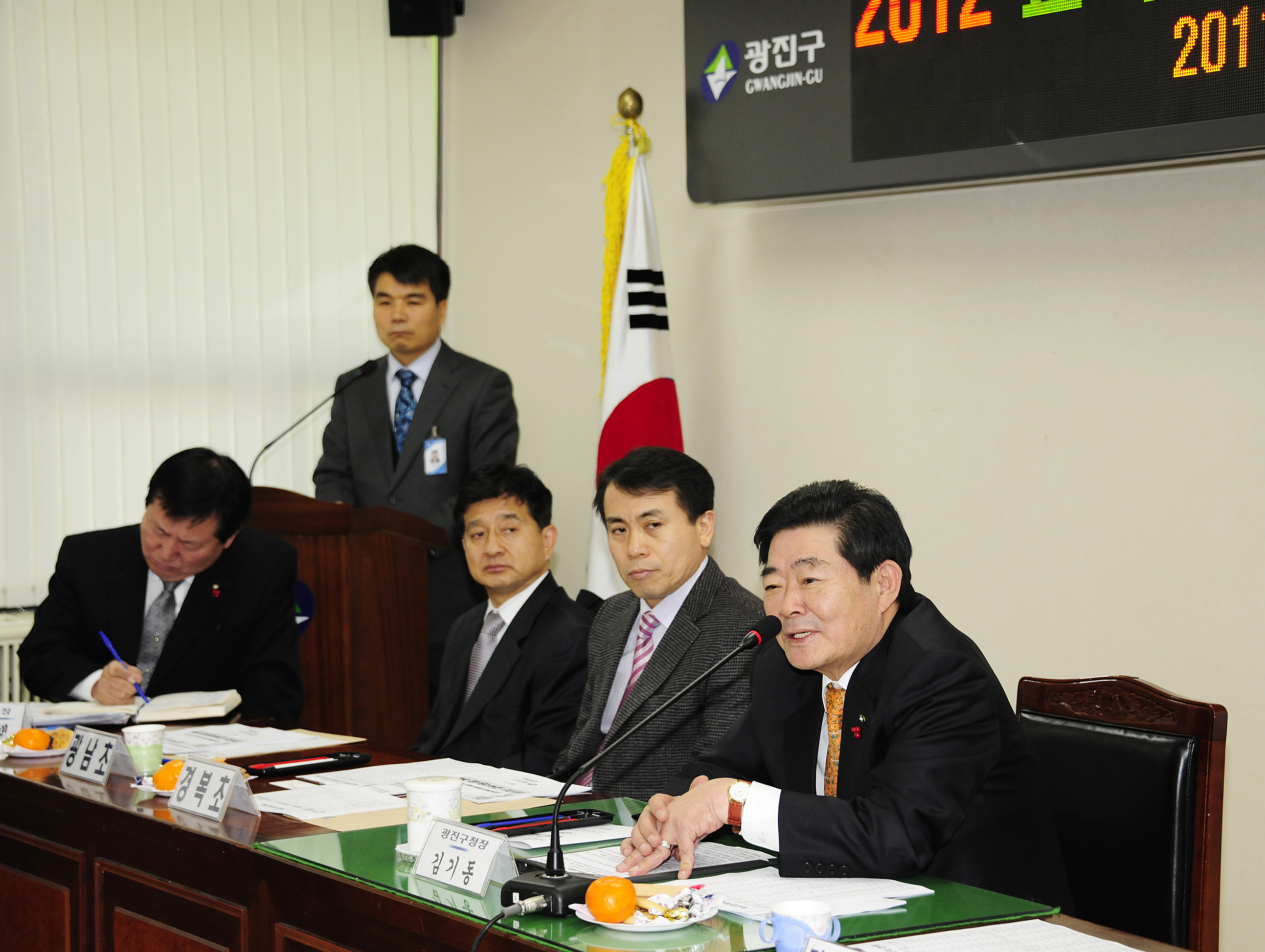 20111215-교육경비 지원사업 추진을 위한 초중고 간담회 45562.JPG