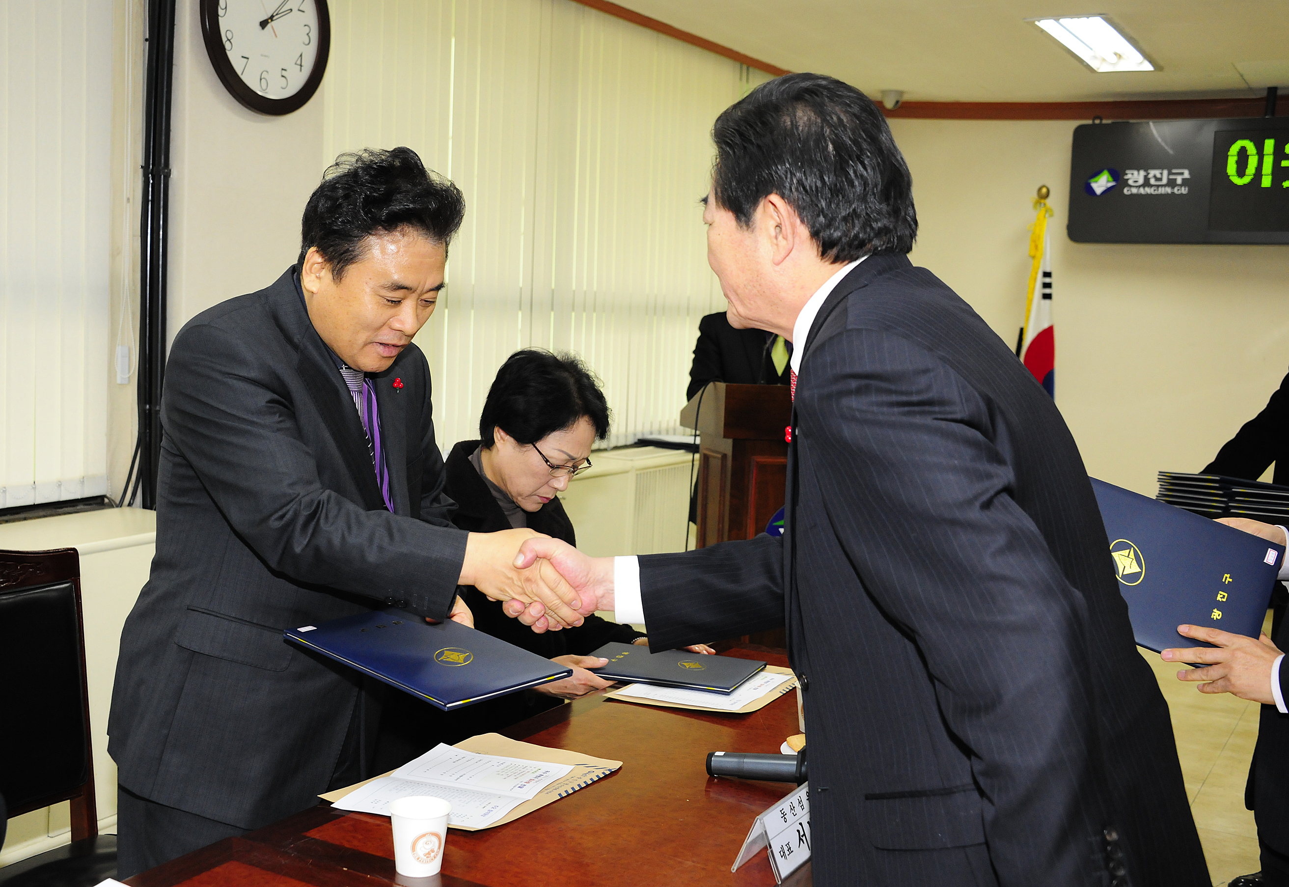 20111228-이웃돕기 우수 후원자 감사장 전달 47172.JPG