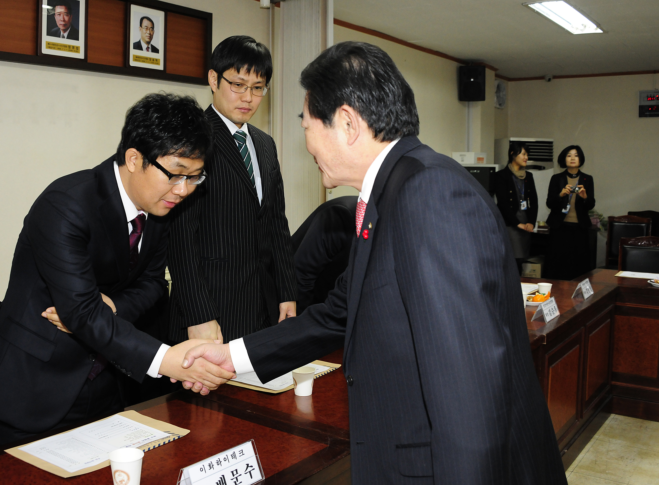 20111228-이웃돕기 우수 후원자 감사장 전달 47161.JPG