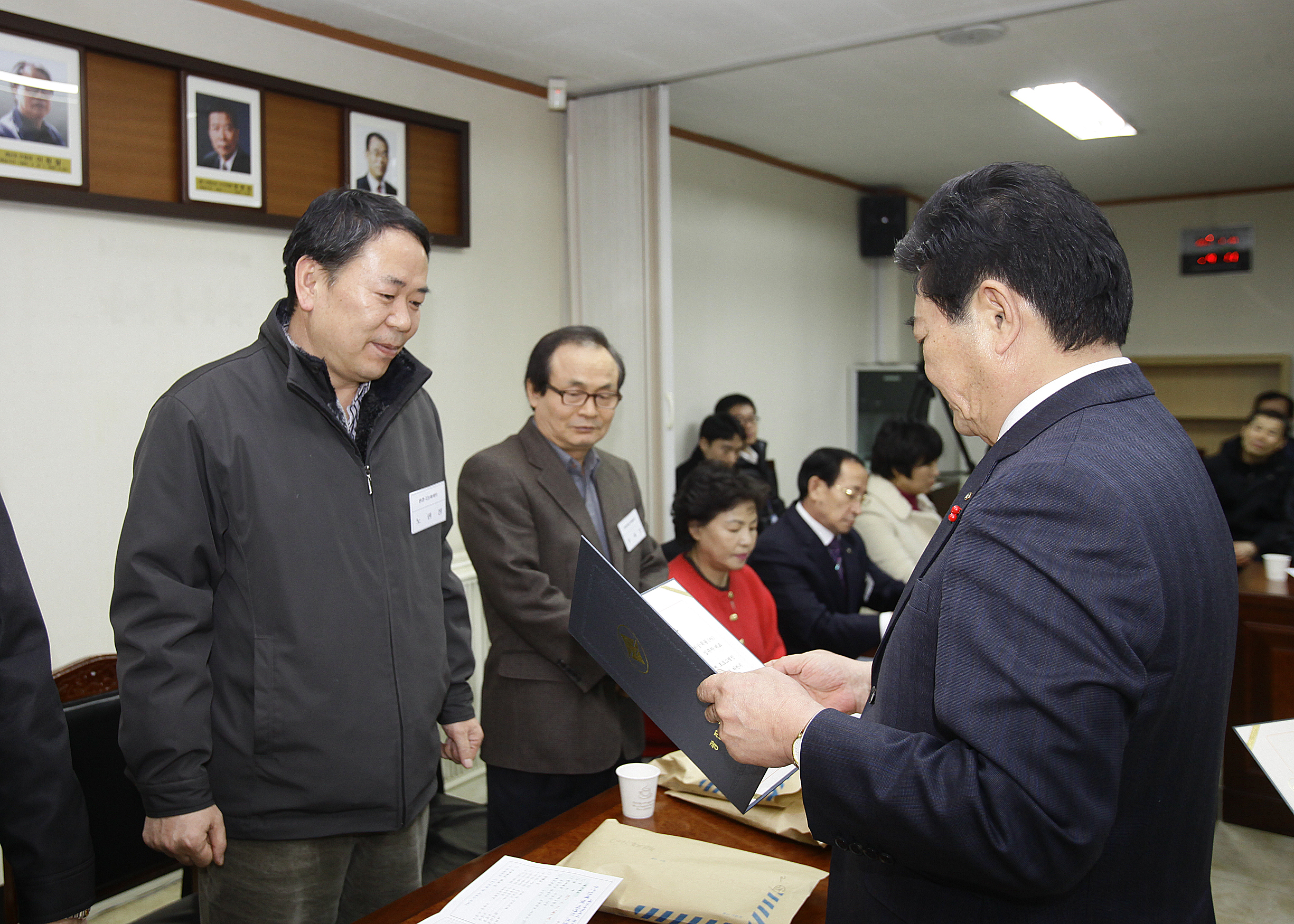 20110111-에코마일리지 우수단체 및 아파트시상 22247.JPG