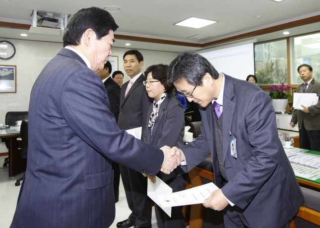 20110217-국장단회의 발령장 수여식 25981.JPG
