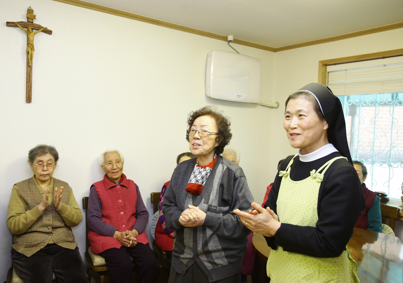 20110129-2011년 설맞이 경로당 및 사회복지시설 방문1 24157.JPG