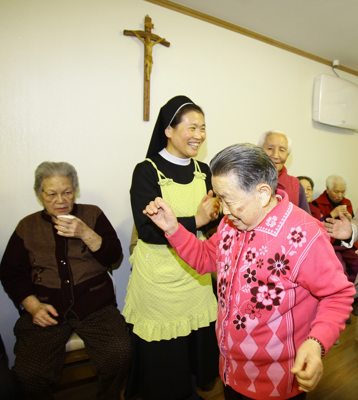 20110129-2011년 설맞이 경로당 및 사회복지시설 방문1 24168.JPG