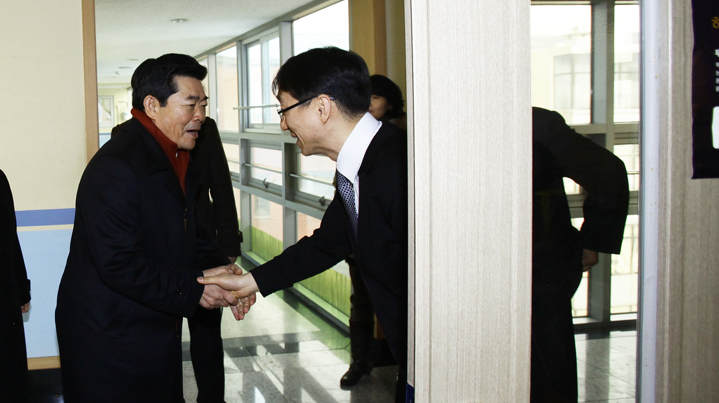 20110129-2011년 설맞이 경로당 및 사회복지시설 방문1 24281.JPG